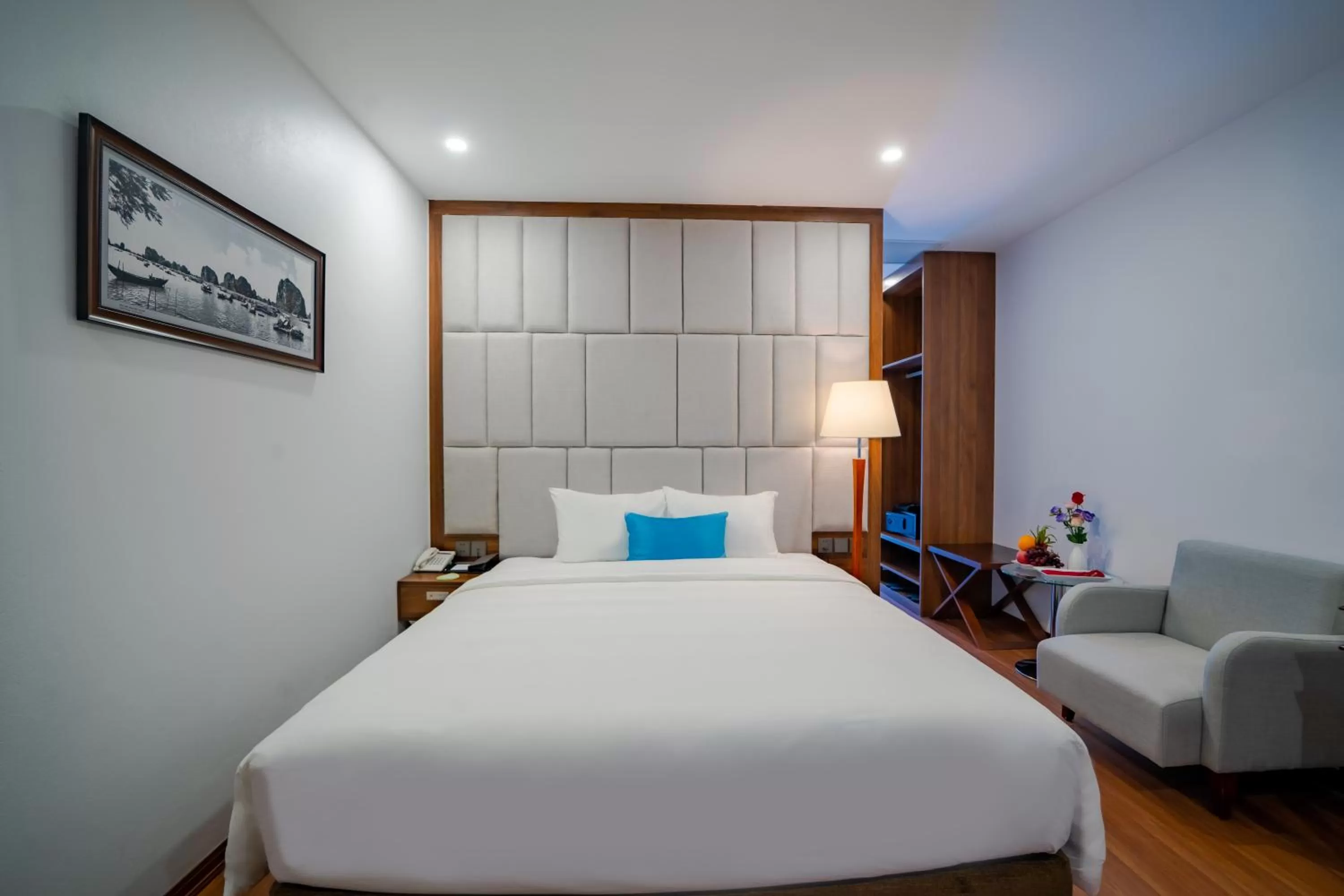 Bed in Paddington Hotel Halong Bayview