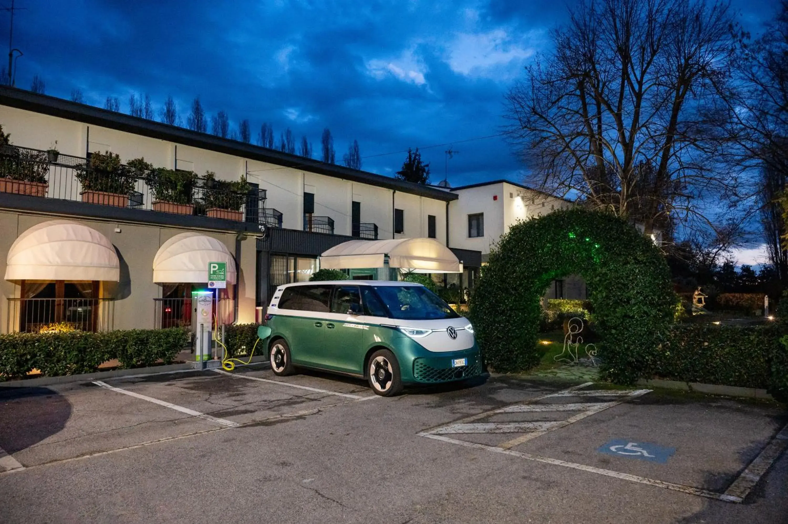 shuttle, Property Building in Hotel all'Orso