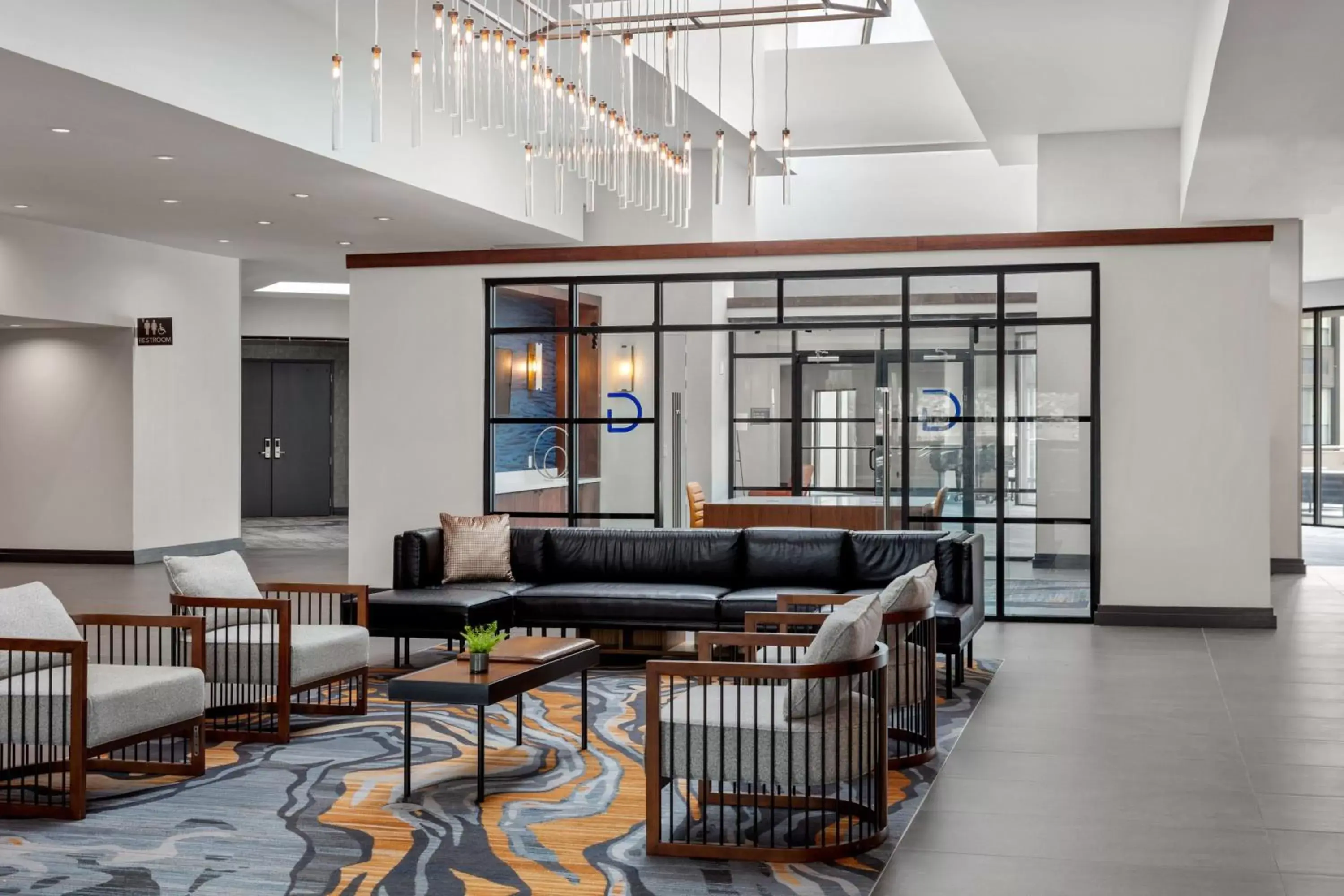 Lobby or reception in Delta Hotels by Marriott Allentown Lehigh Valley