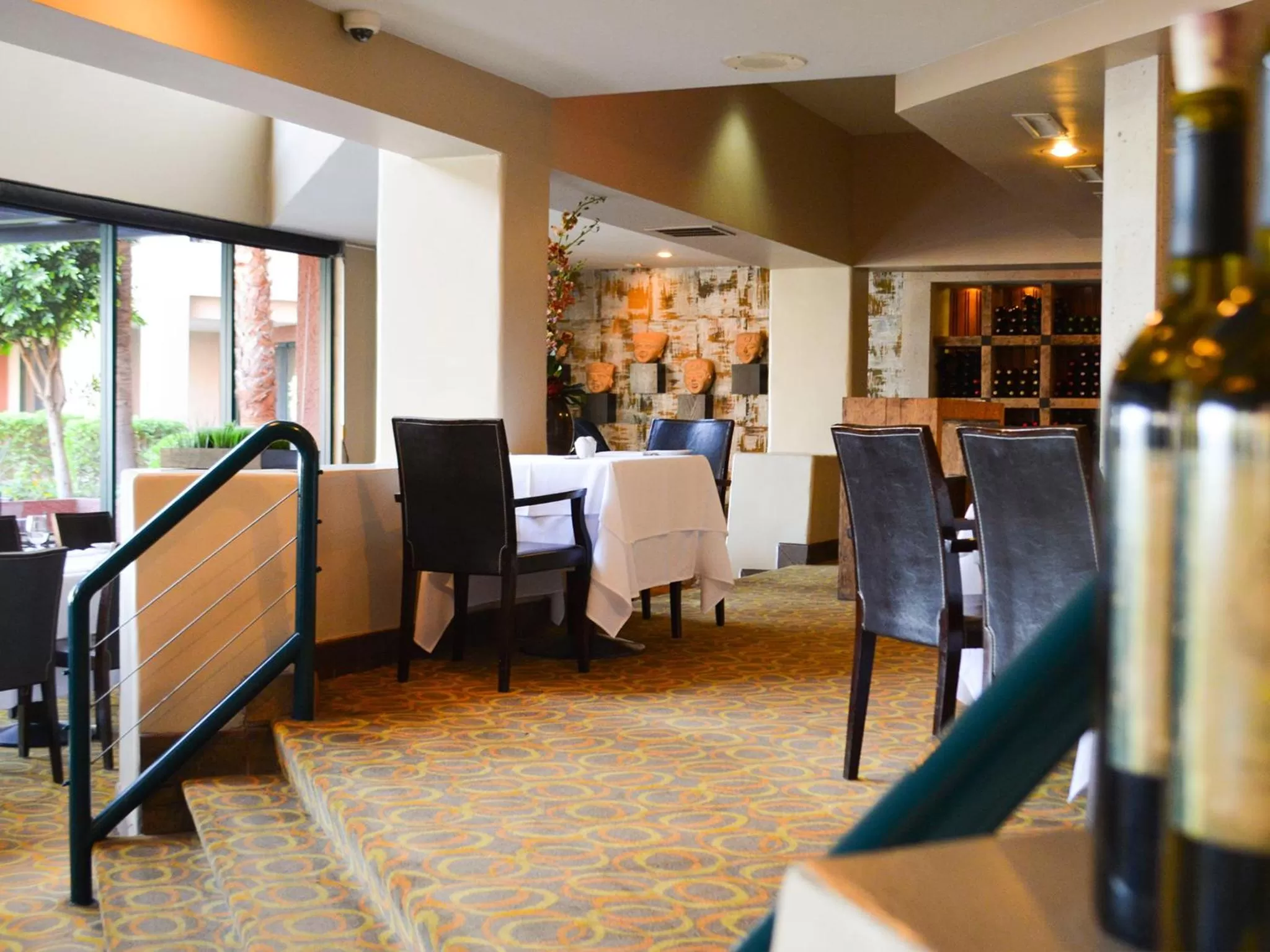 Restaurant/places to eat in Hotel Coral & Marina