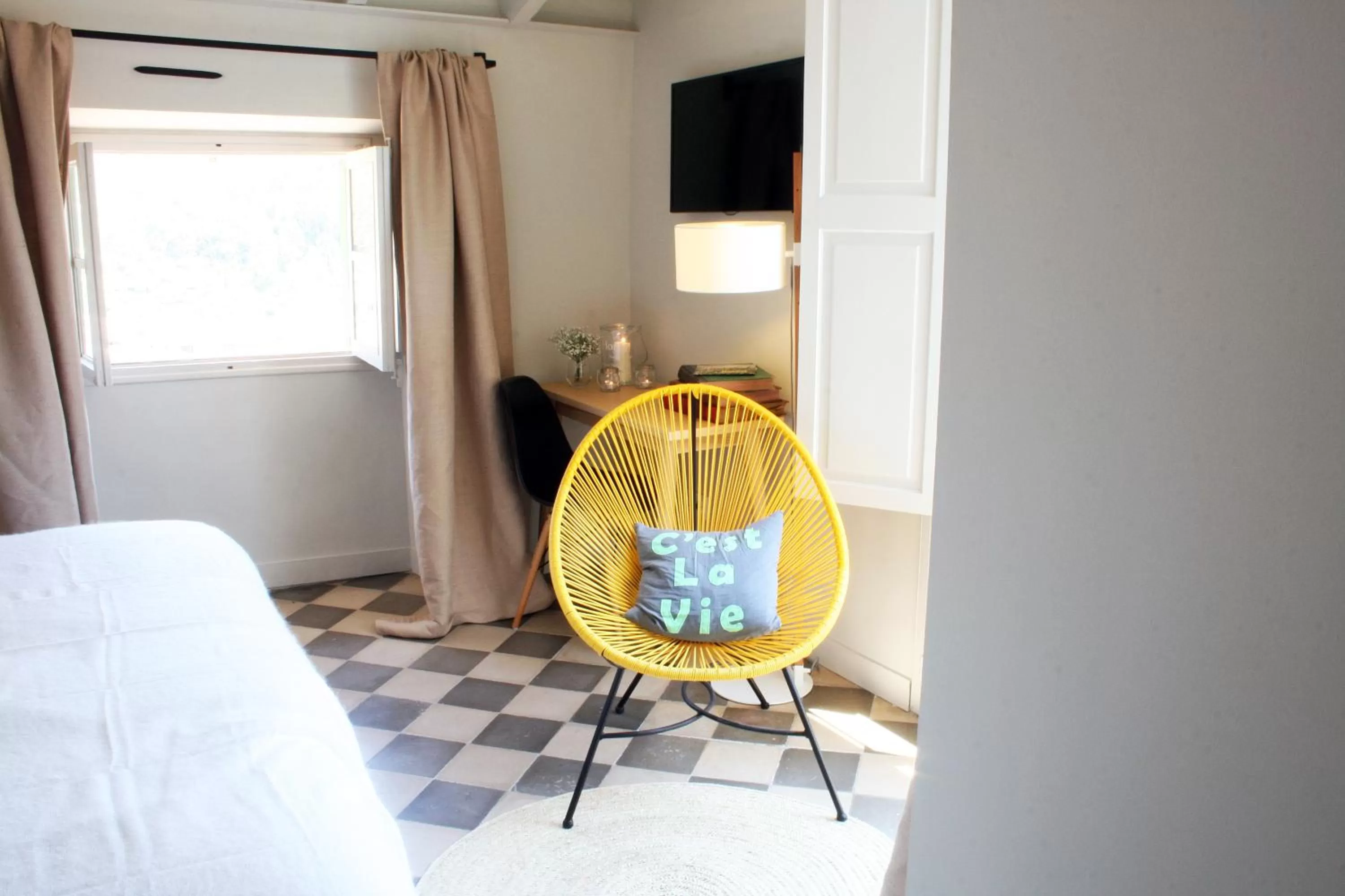 Day, Bed in Ca's Papà