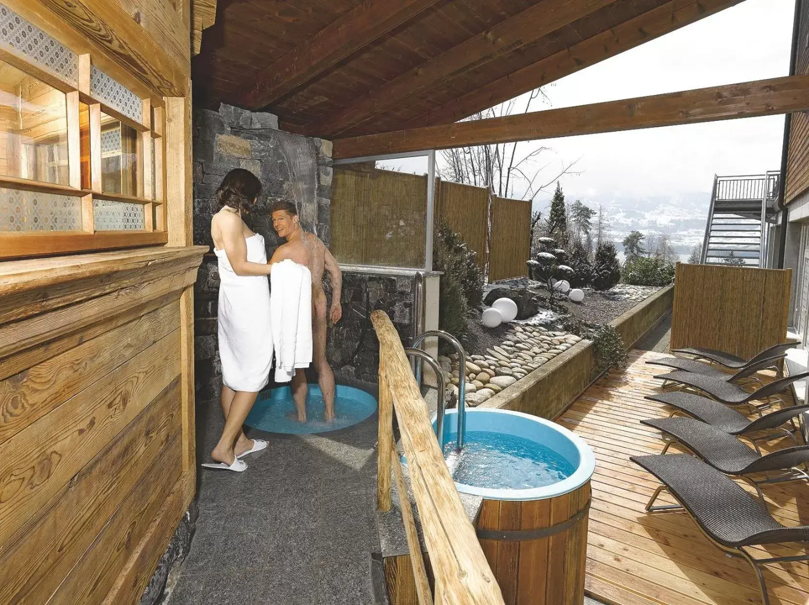 Spa and wellness centre/facilities, Swimming Pool in Solbadhotel Sigriswil
