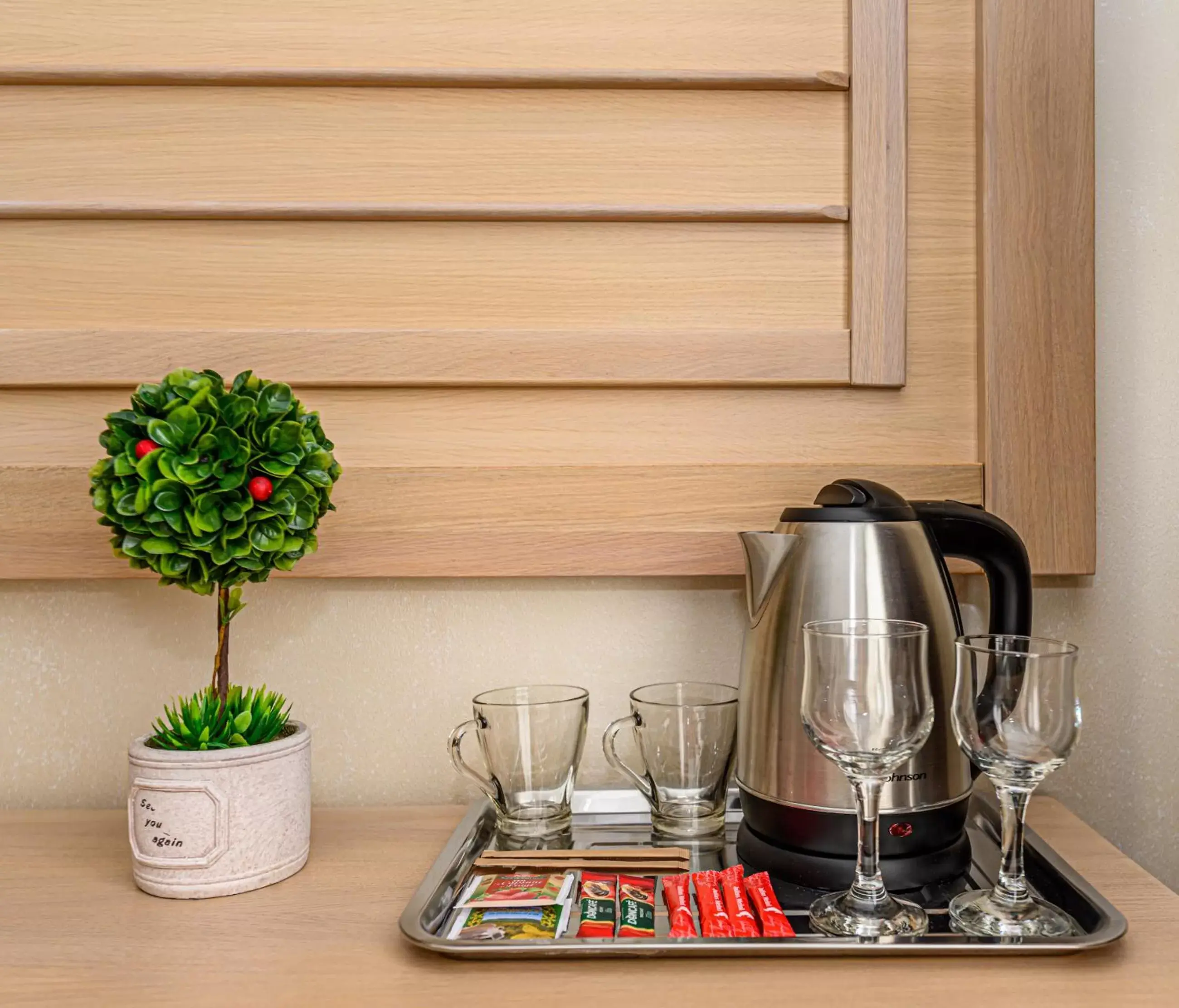 Coffee/tea facilities in Faleza Hotel by Vega