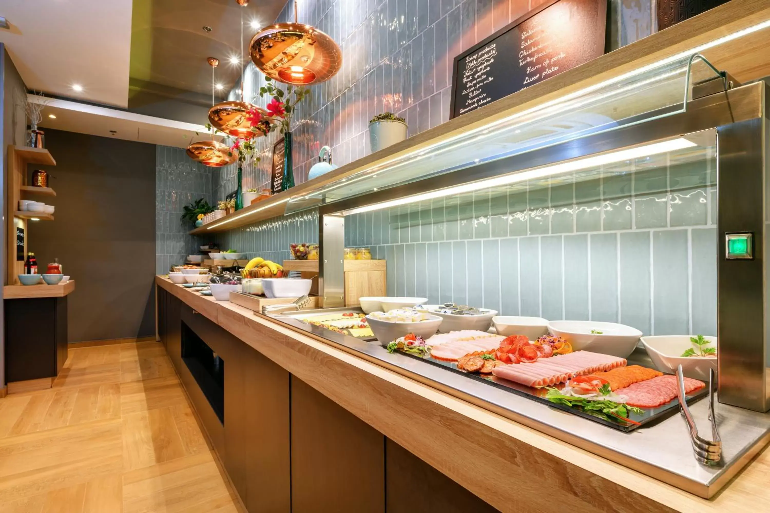 Food and drinks in Roombach Hotel Budapest Center Food and drinks in Roombach Hotel Budapest Center