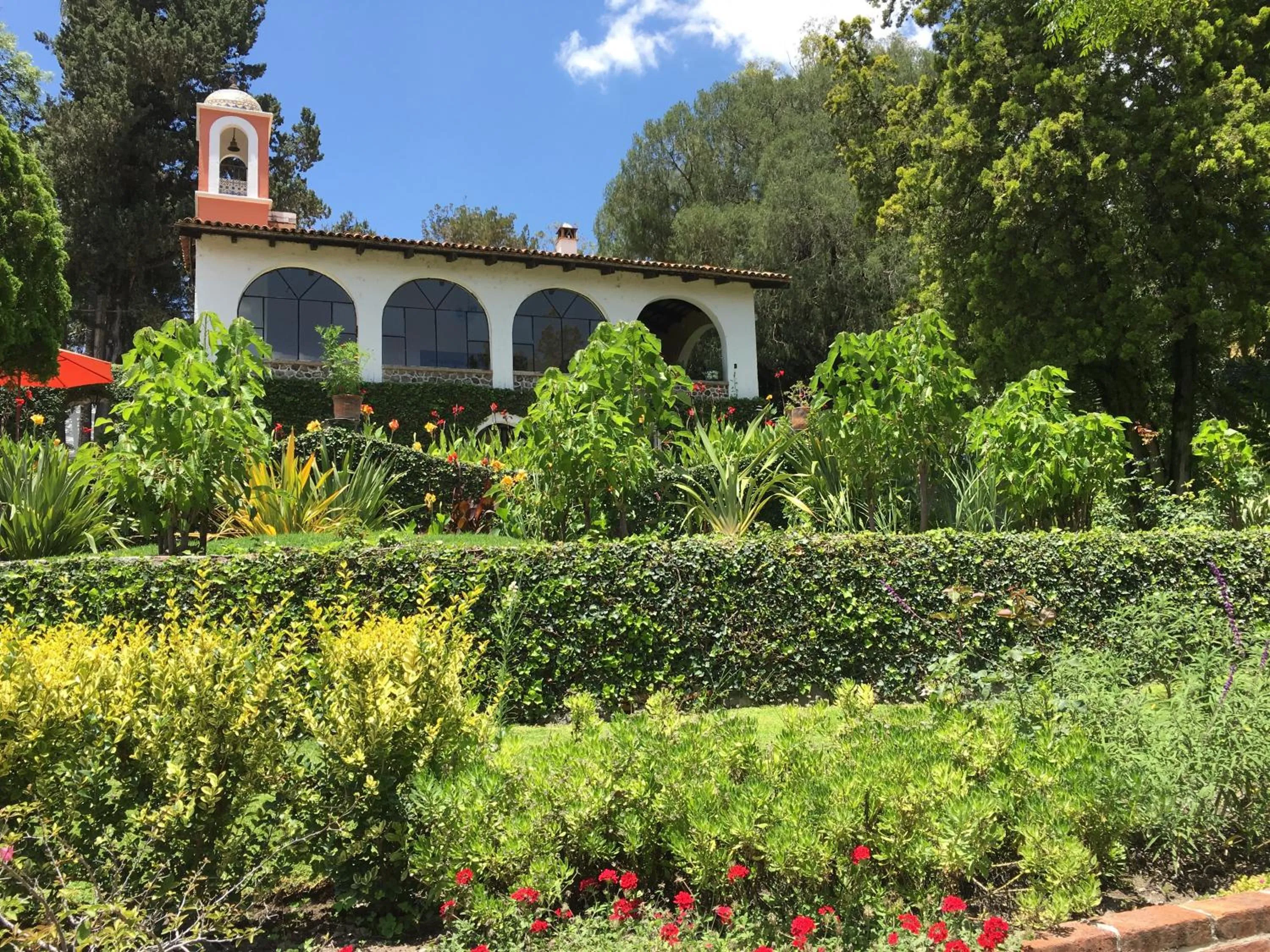 Garden in Rancho Hotel Atascadero