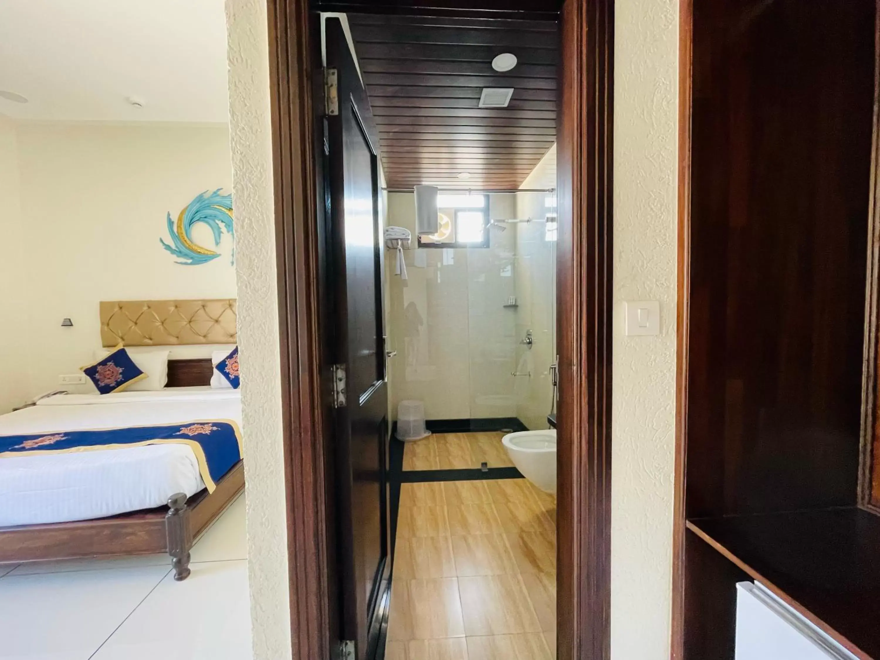 Bedroom, Bed in Clover Inn Bedroom, Bed in Clover Inn