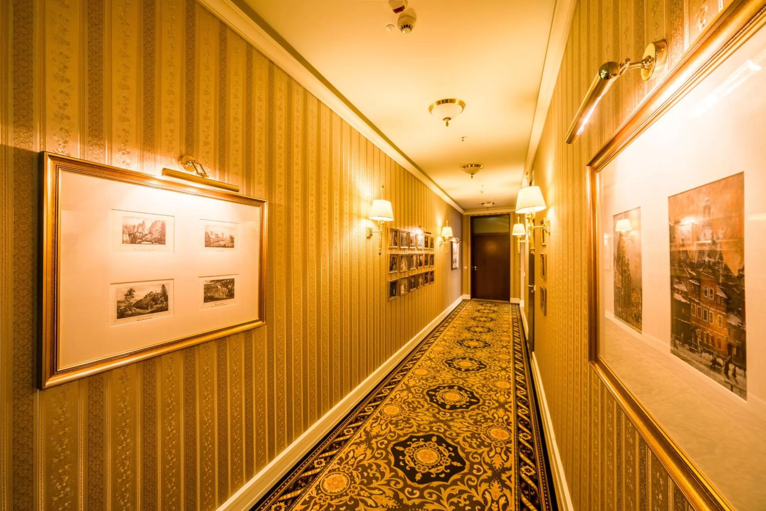 Lobby or reception in Hotel Suitess