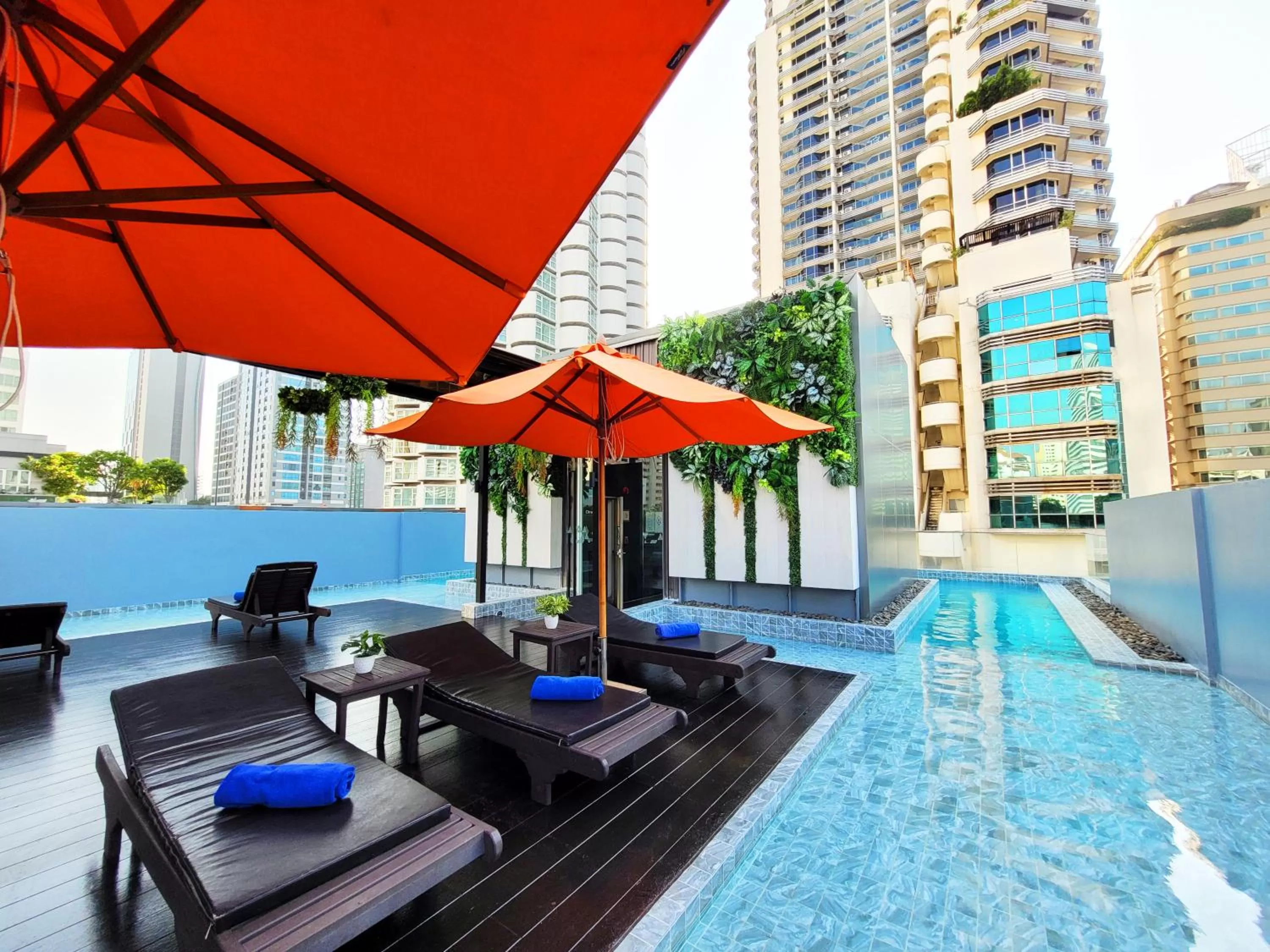 Swimming pool in Citrus Sukhumvit 13 Nana Bangkok by Compass Hospitality - Newly Renovated