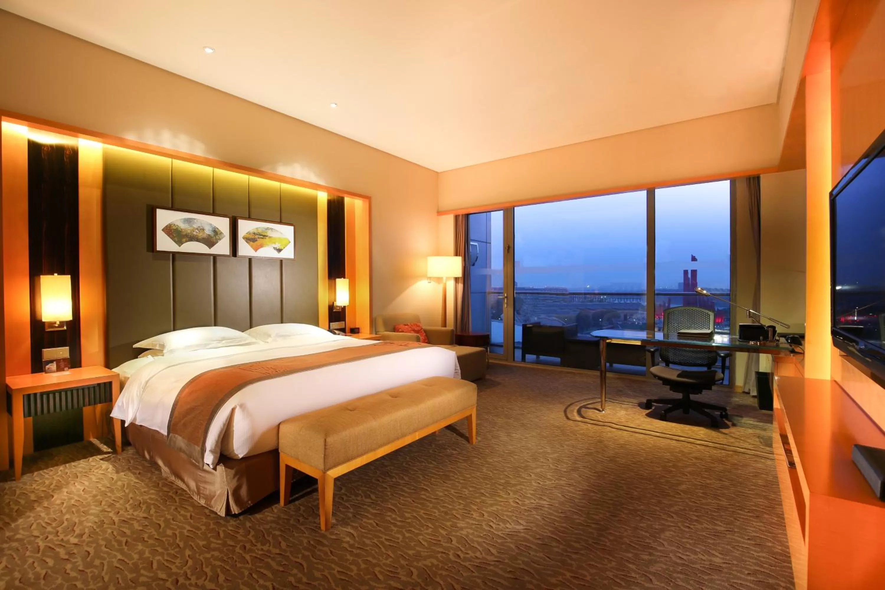 Bed in Hilton Nanjing Riverside