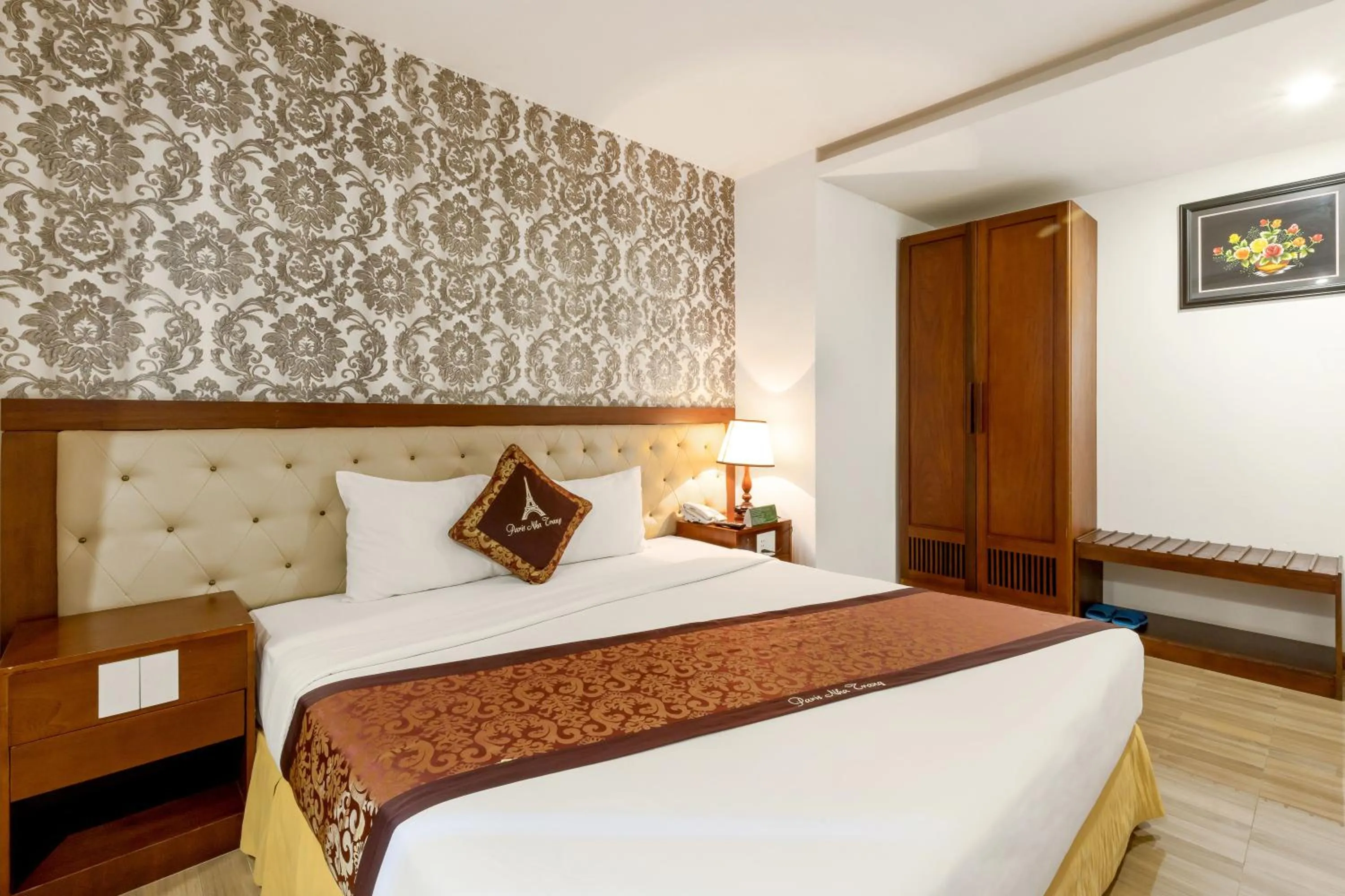 Bed in Paris Luxury Hotel & Apartment Nha Trang