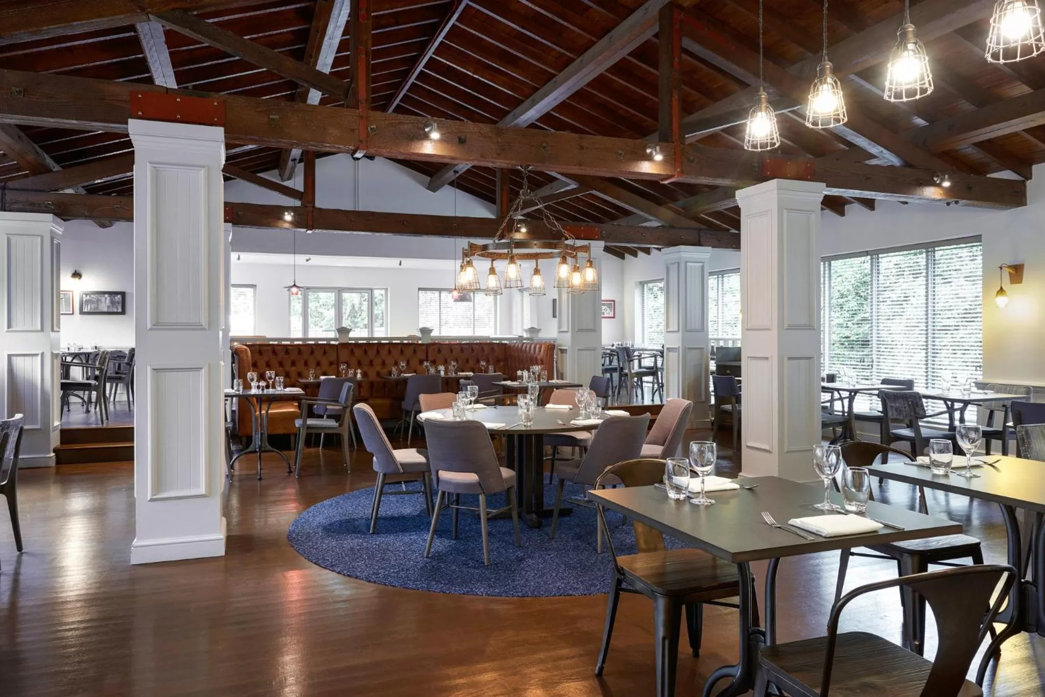 Restaurant/places to eat in Novotel London Stansted Airport