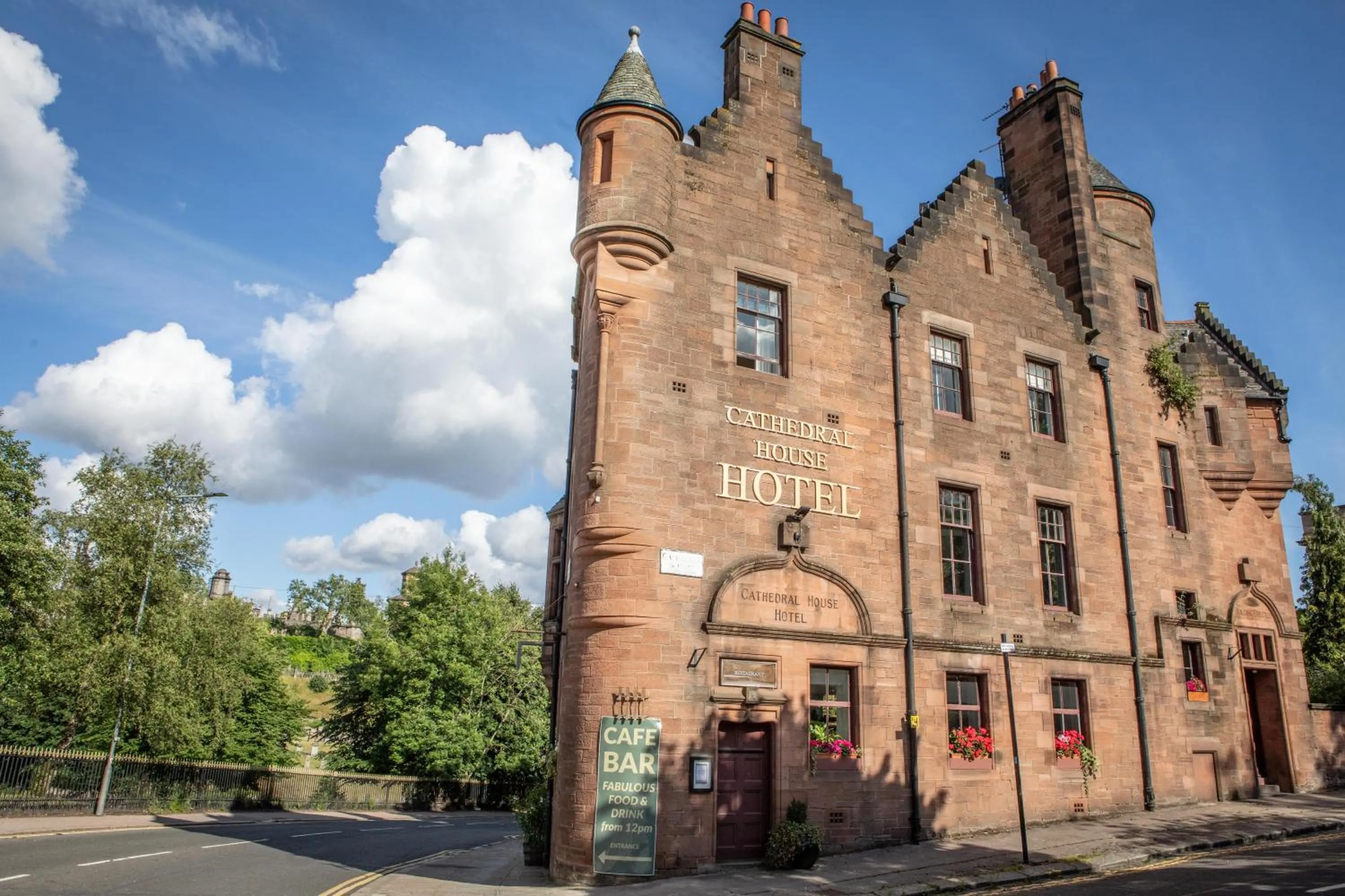 Property Building in Cathedral House