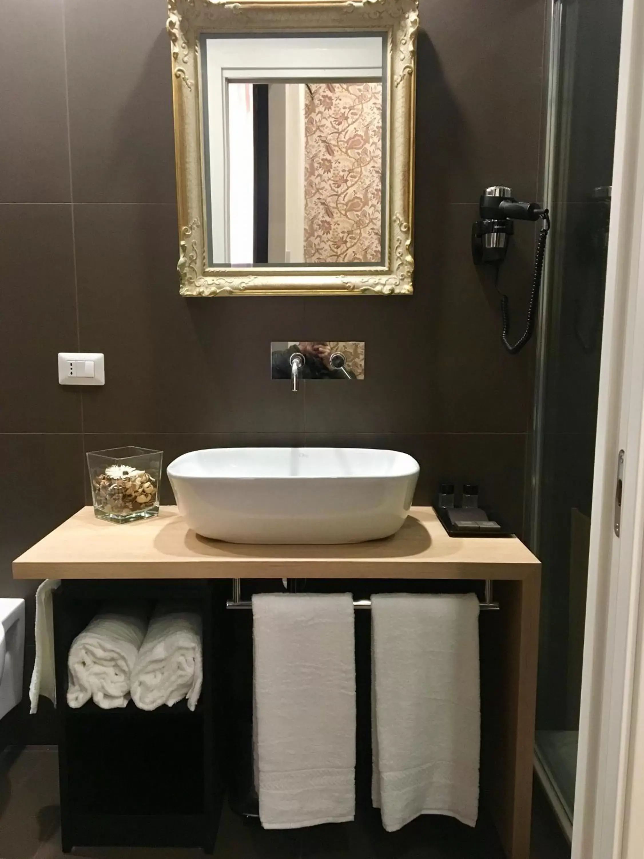 Bathroom in Duomo Residence