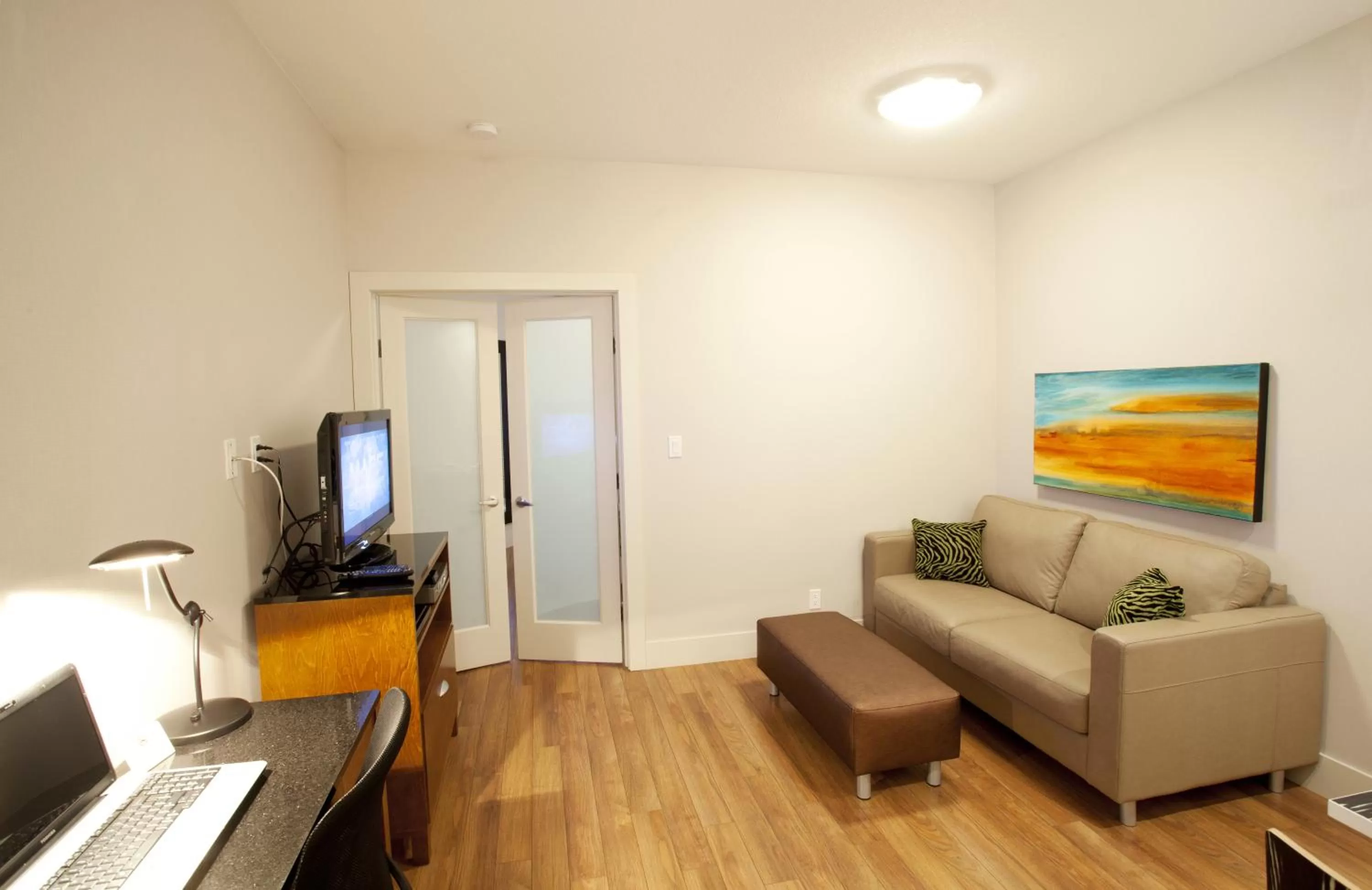 TV and multimedia in Baymont by Wyndham Fort McMurray