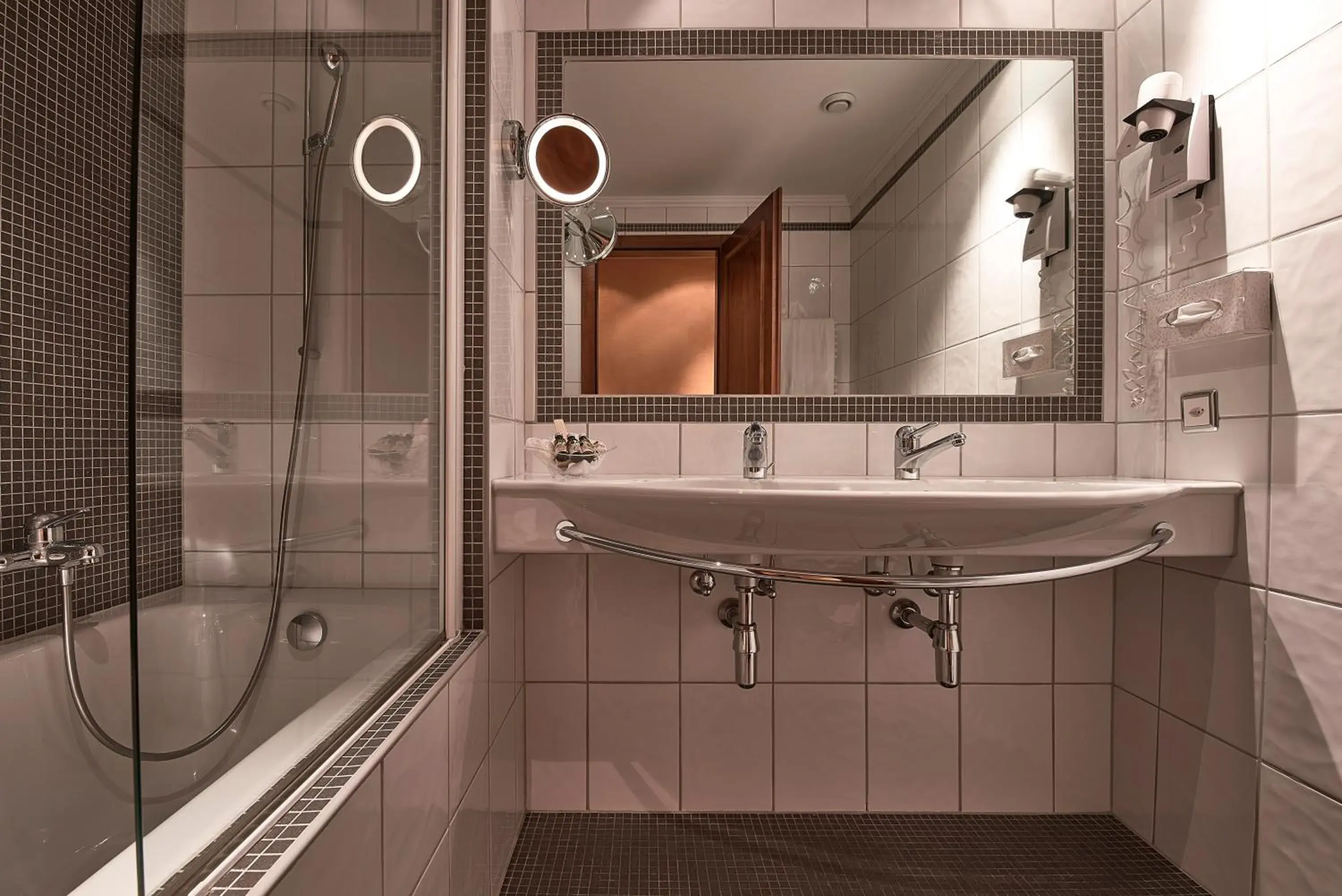 Bathroom in Hotel d'Allèves