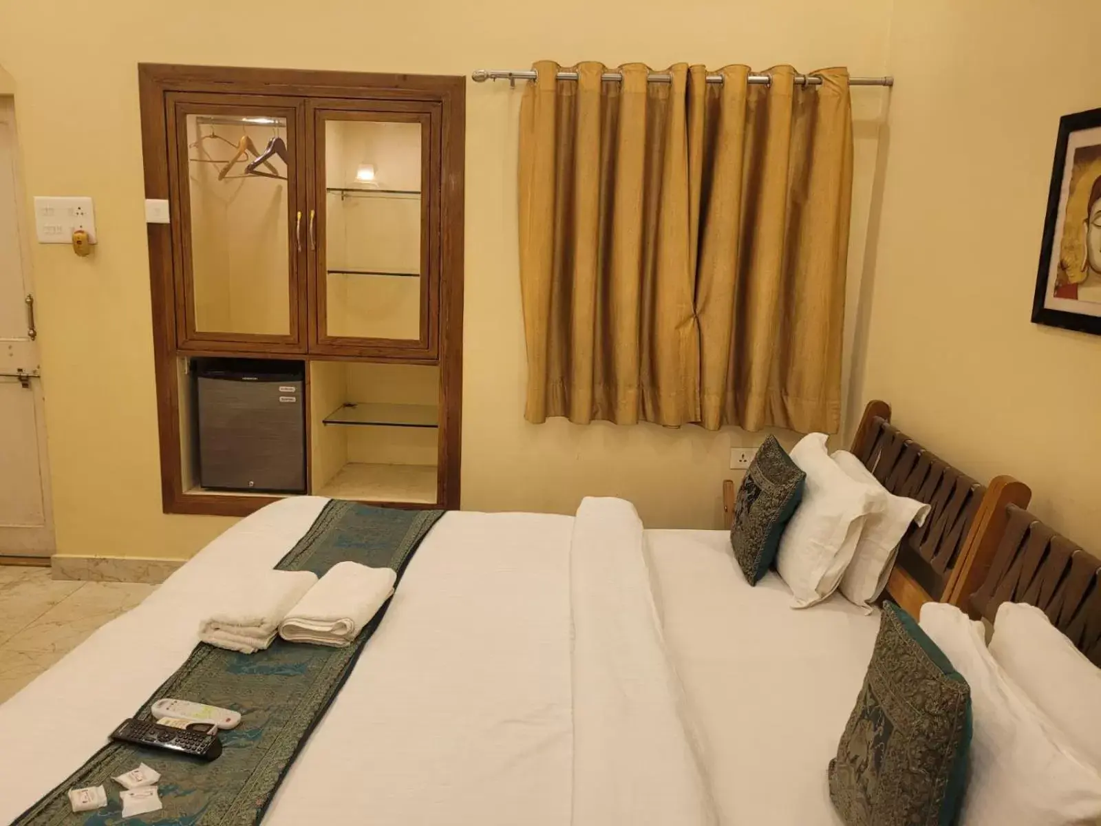 Bed in Hotel Temple On Ganges