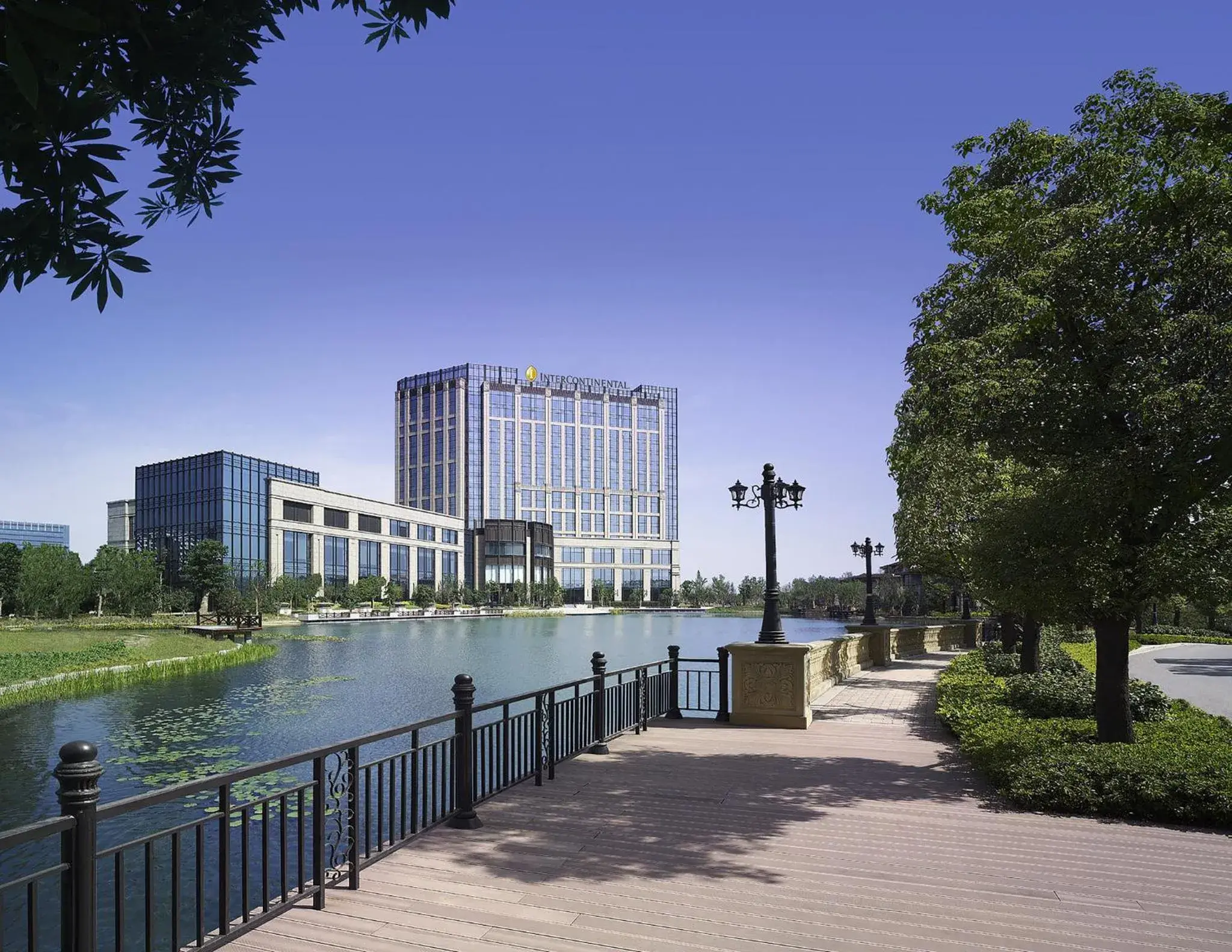 Property building in Intercontinental Changzhou