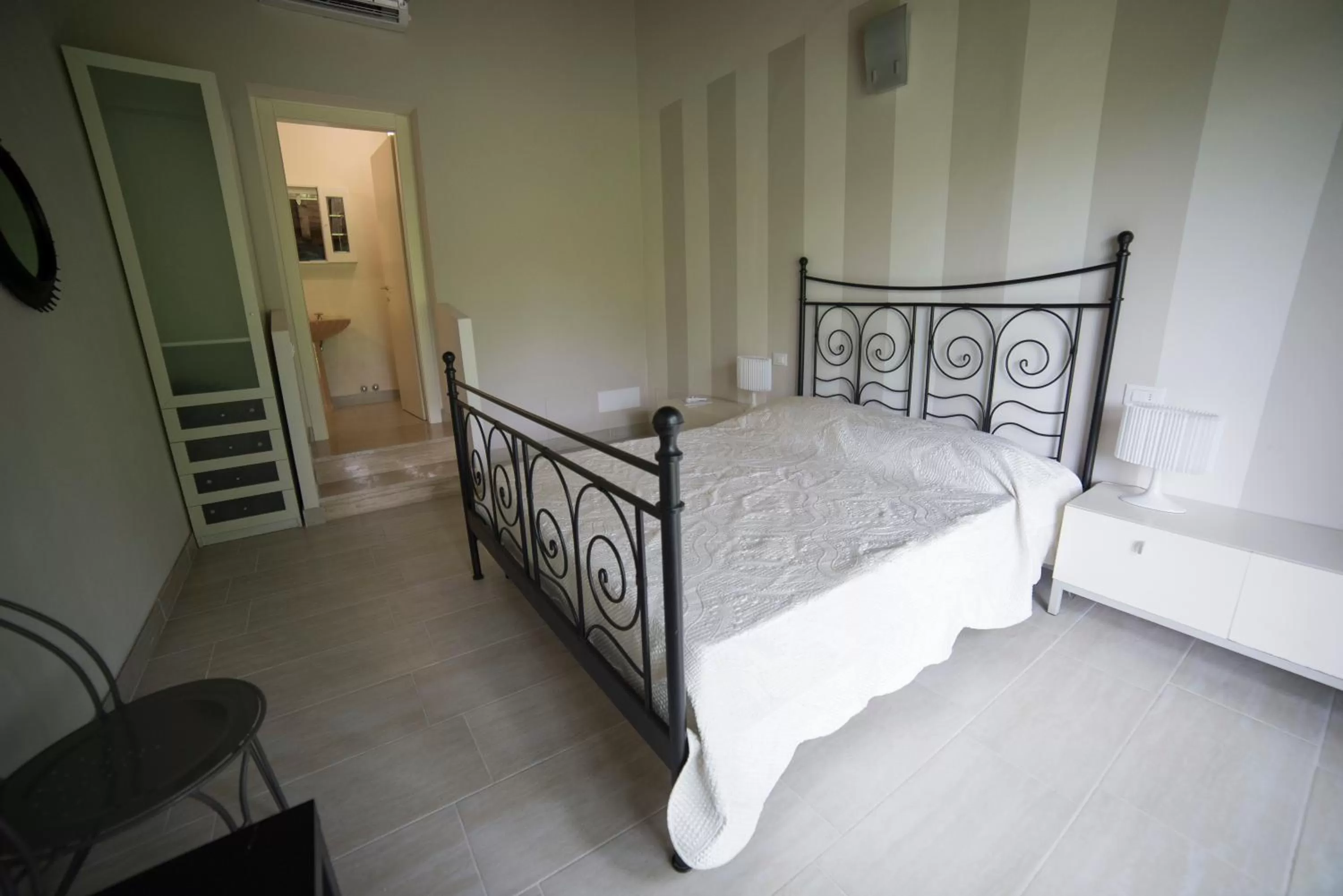 Property building, Bed in Villa Franca in Franciacorta