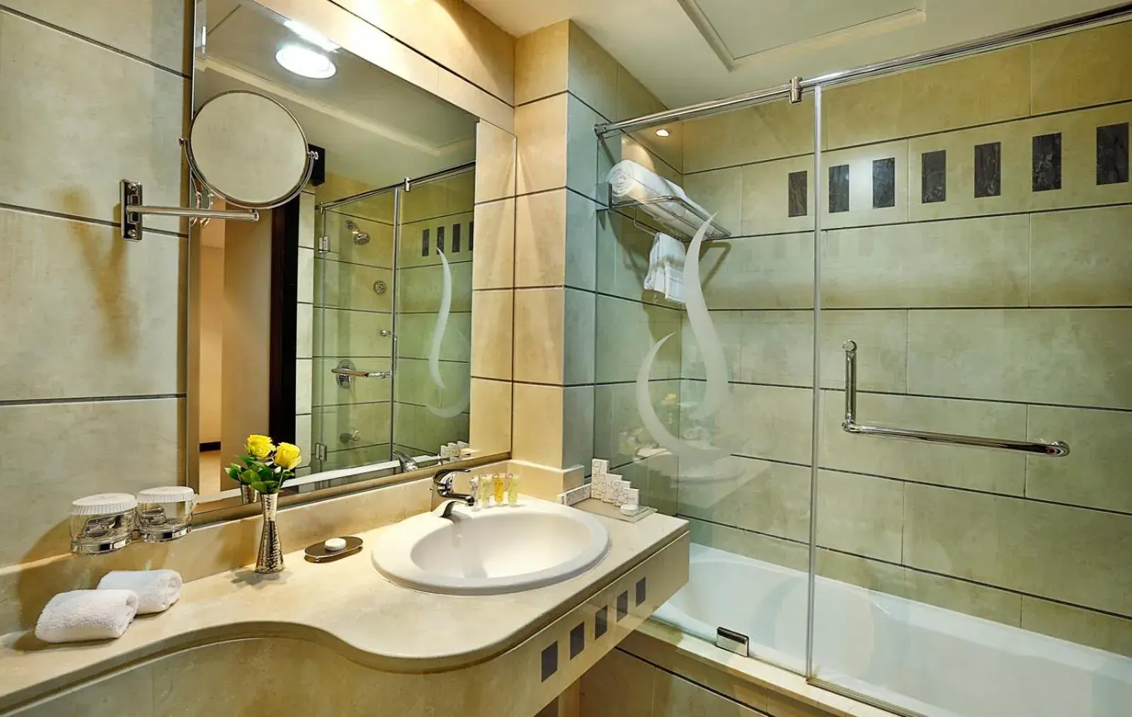 Shower, Bathroom in City Seasons Hotel & Suites Muscat