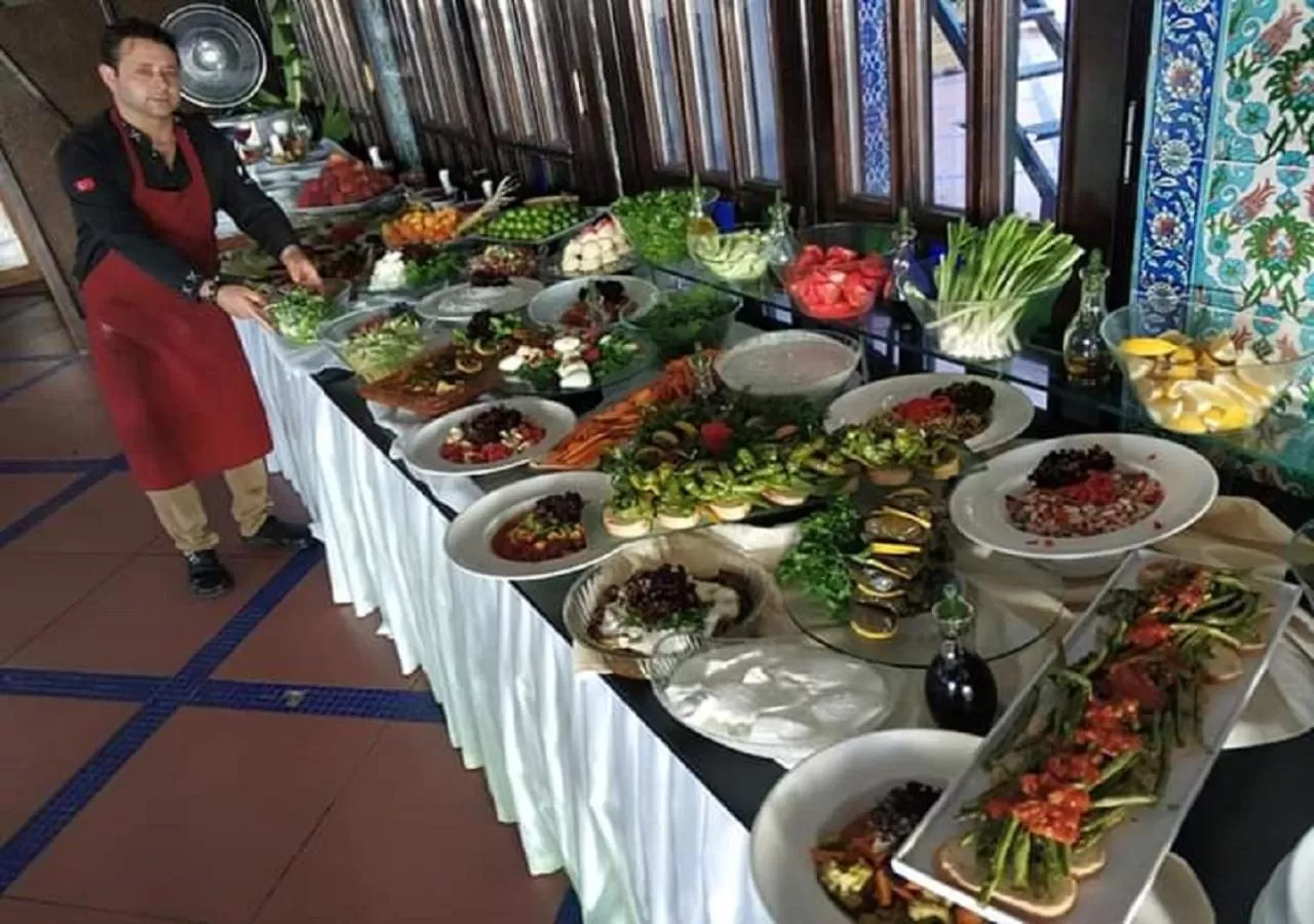 Food and drinks in Altinsaray Hotel