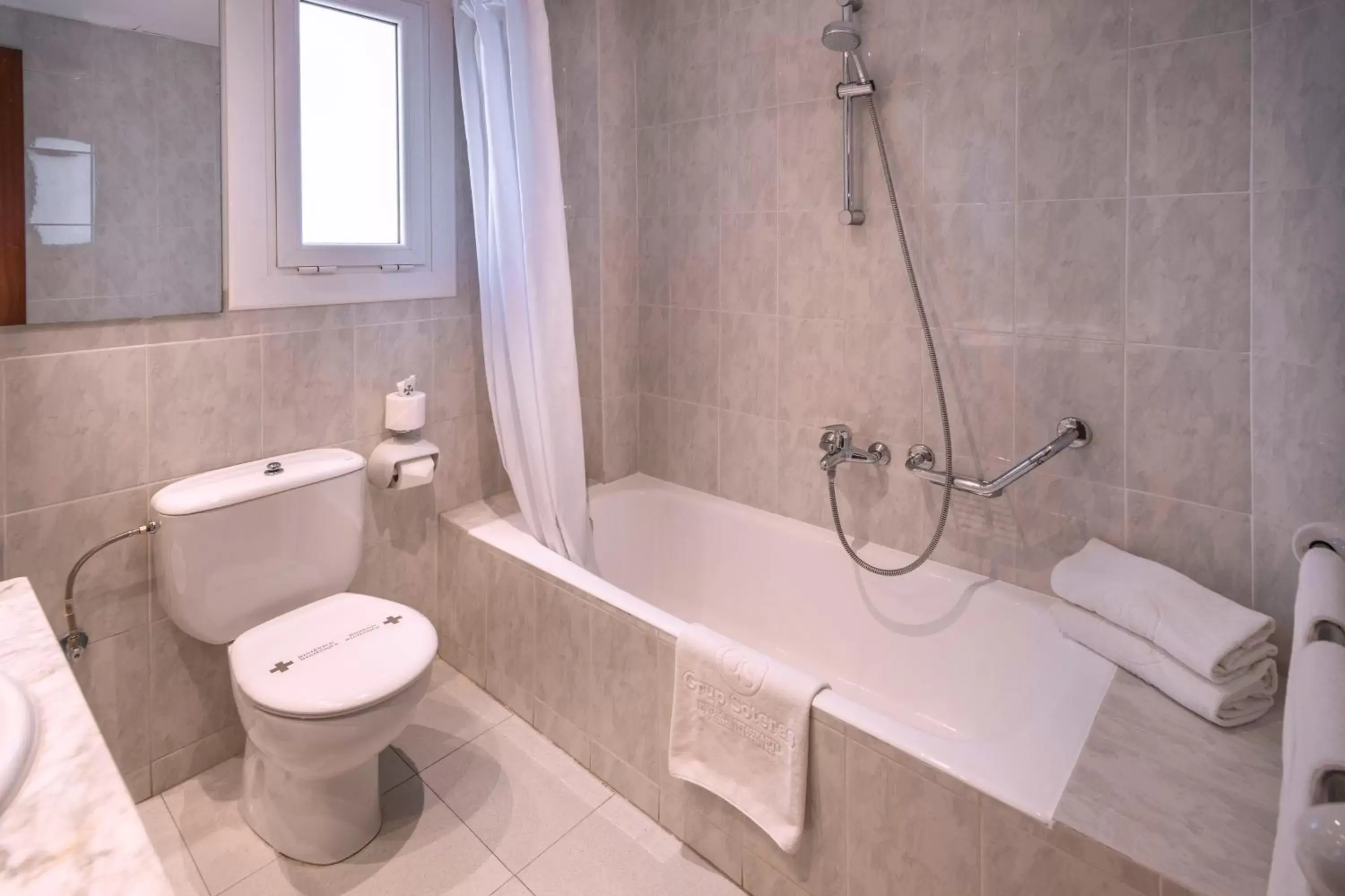Toilet, Bathroom in Ciudad de Castelldefels