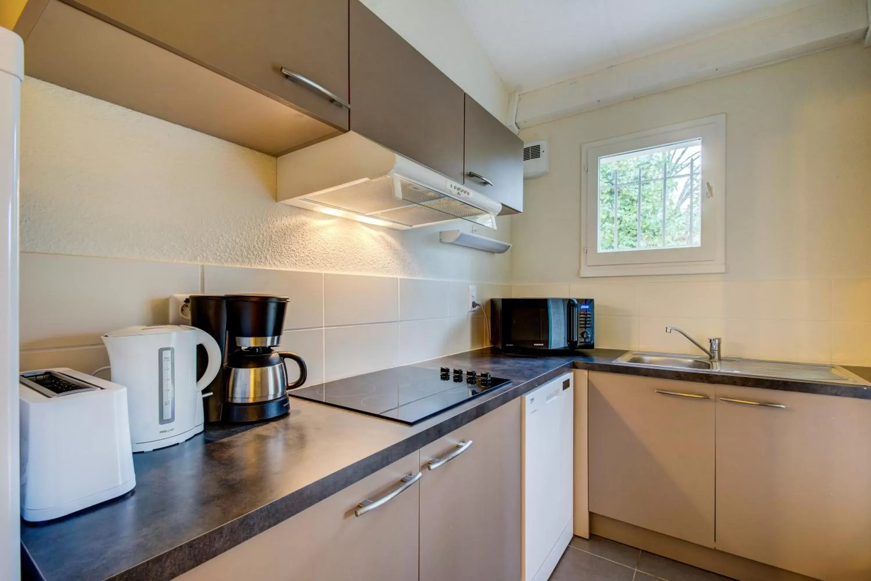 Kitchen or kitchenette, Kitchen/Kitchenette in Domaine de La Tour Carrée