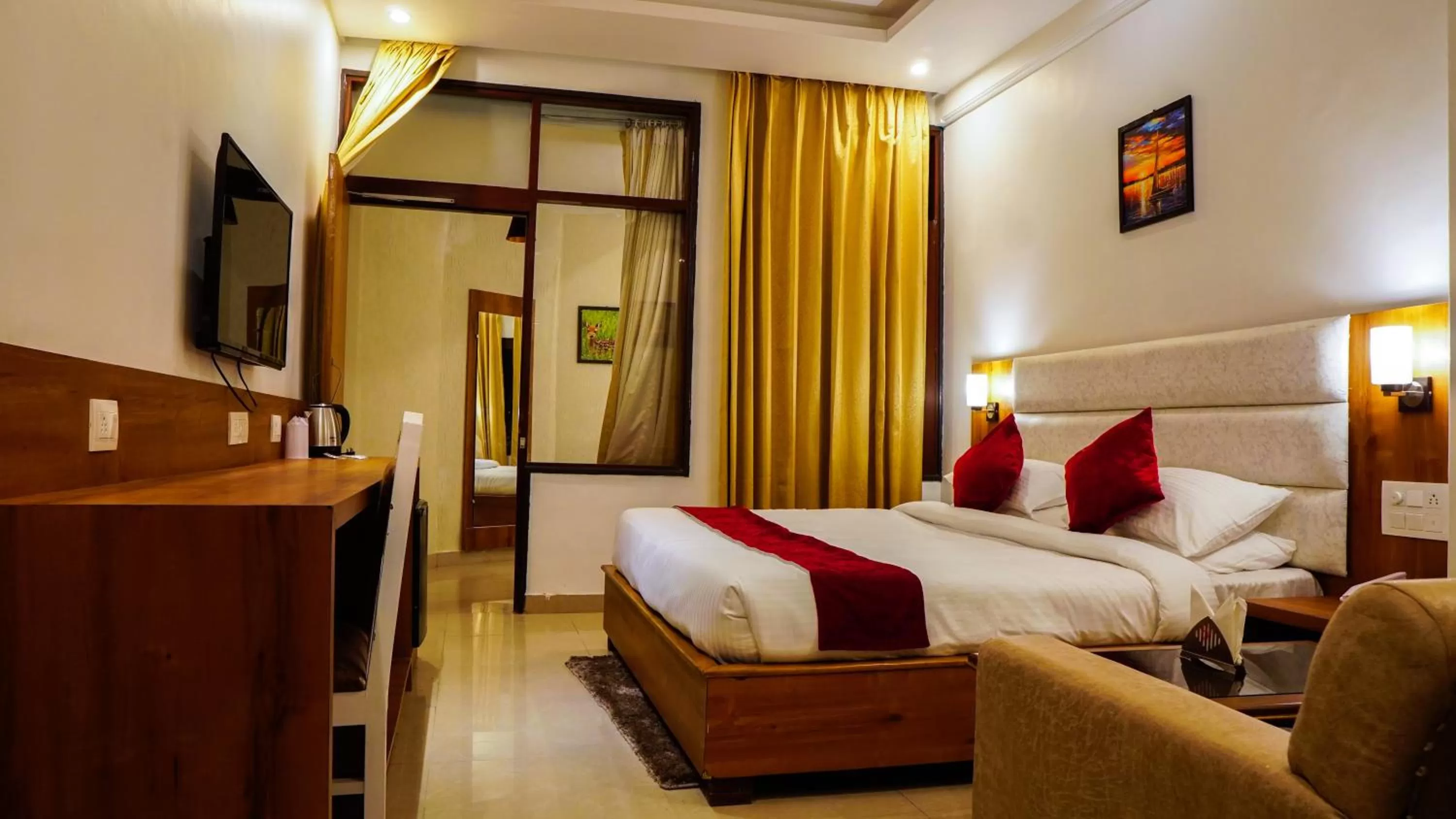 Bedroom, Bed in Pride Ashiyana Resort Mussoorie