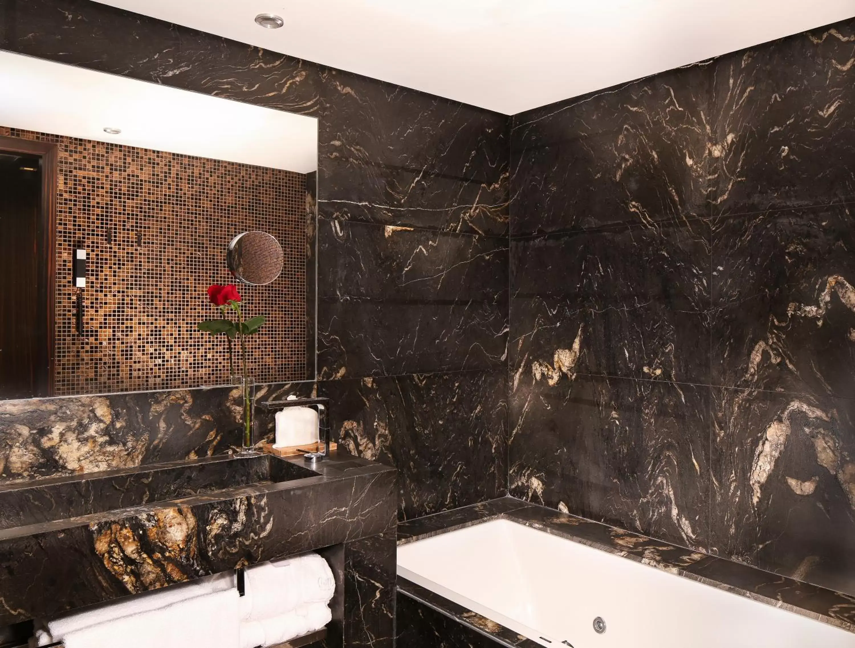Bathroom in Claris Hotel & Spa GL, a Small Luxury Hotel of the World