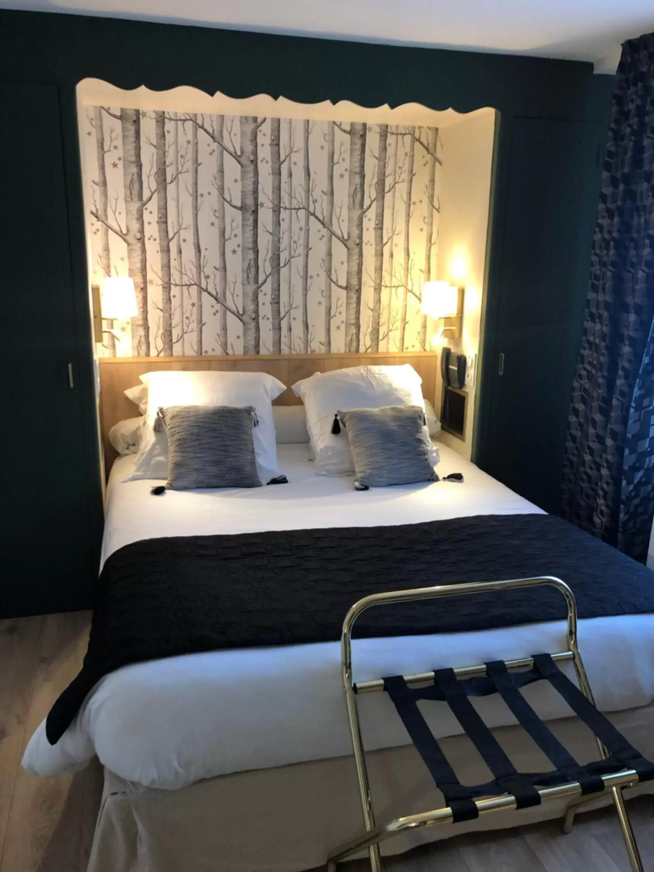 Bed in Hôtel Moderna