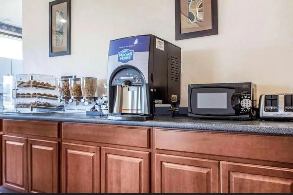 Breakfast in Super 8 by Wyndham Rocky Mount I-95 EXIT 145