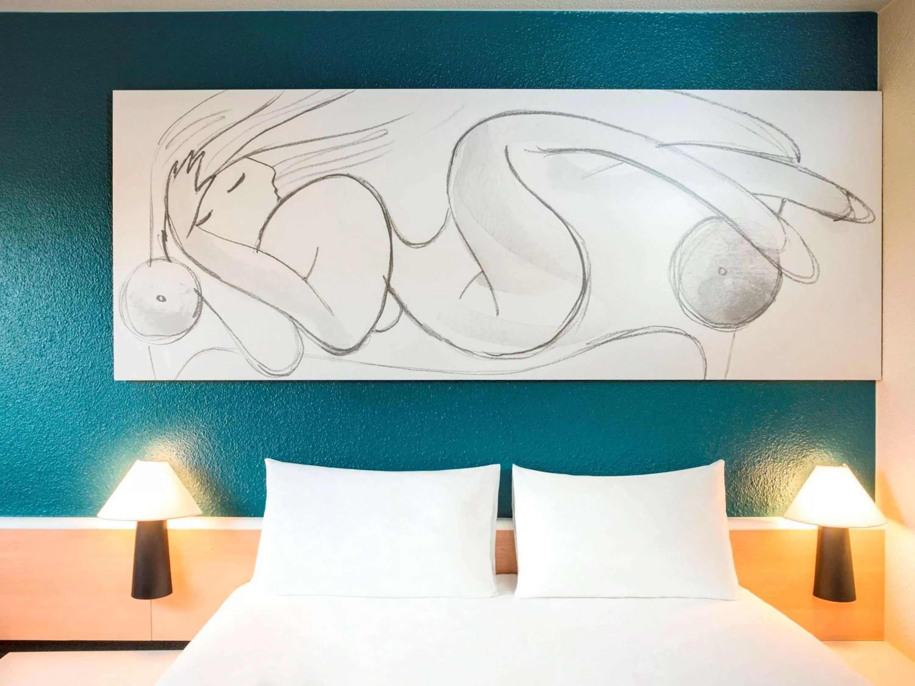 Photo of the whole room, Bed in Hotel ibis Narbonne