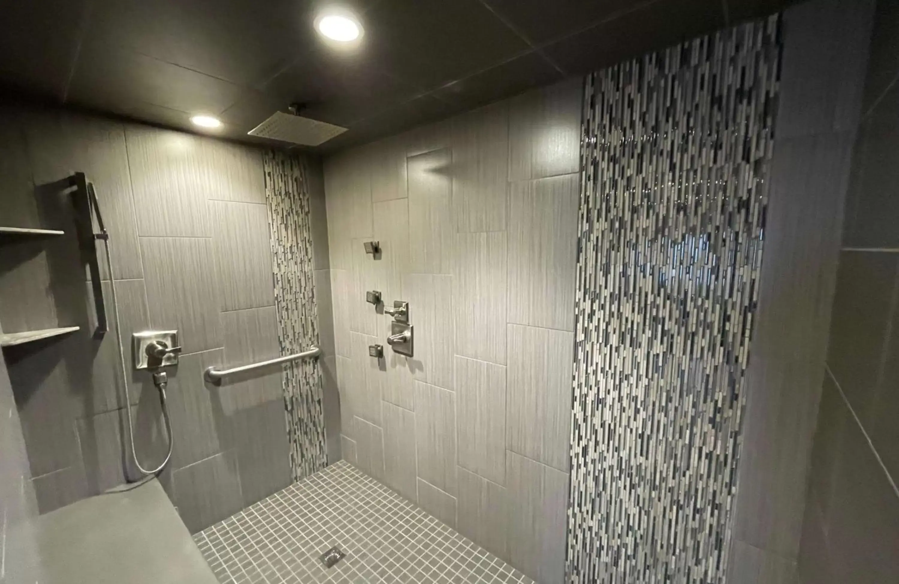 Bathroom in Best Western Starlite Village