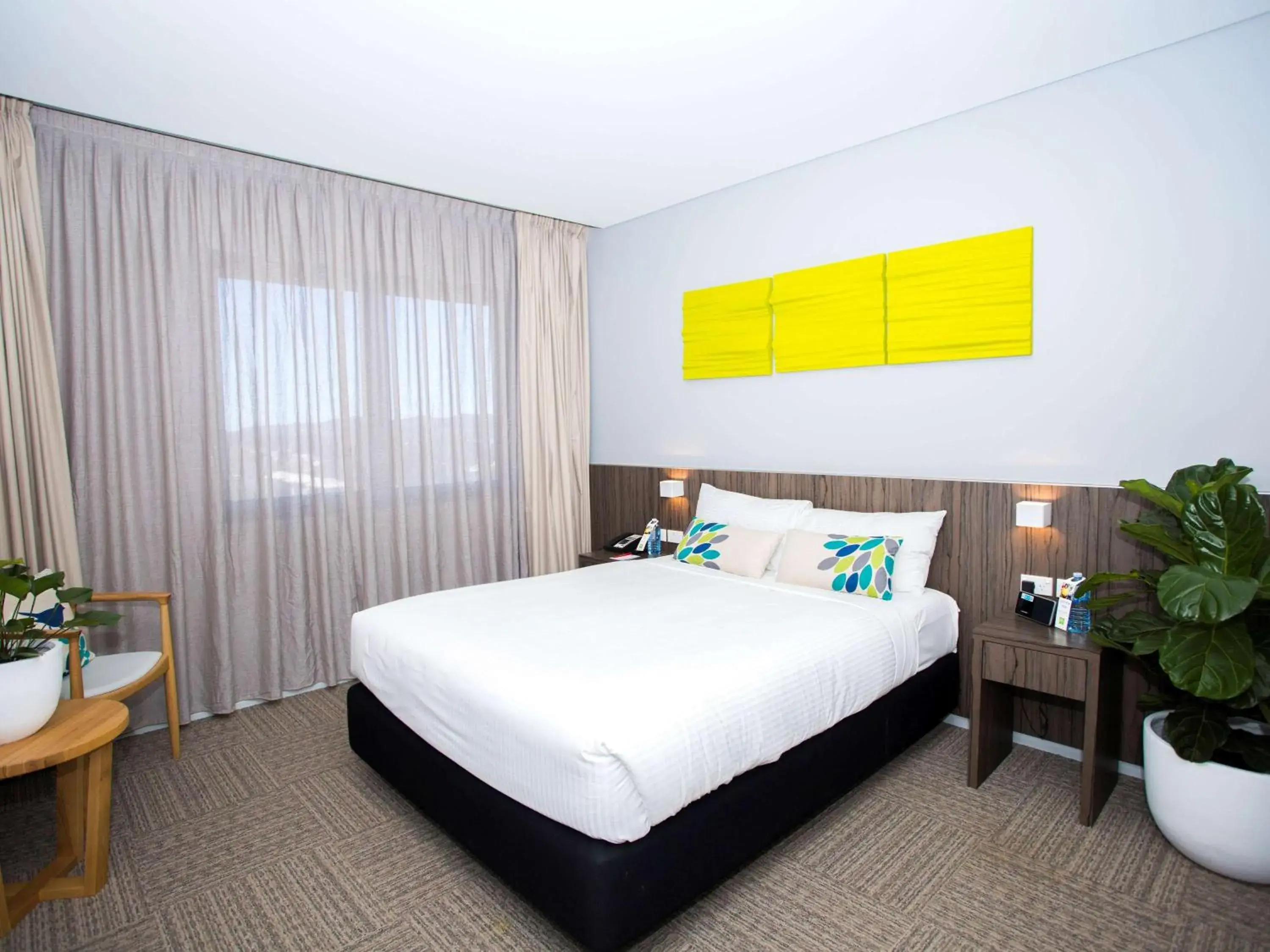 Photo of the whole room, Bed in Ibis Styles The Entrance