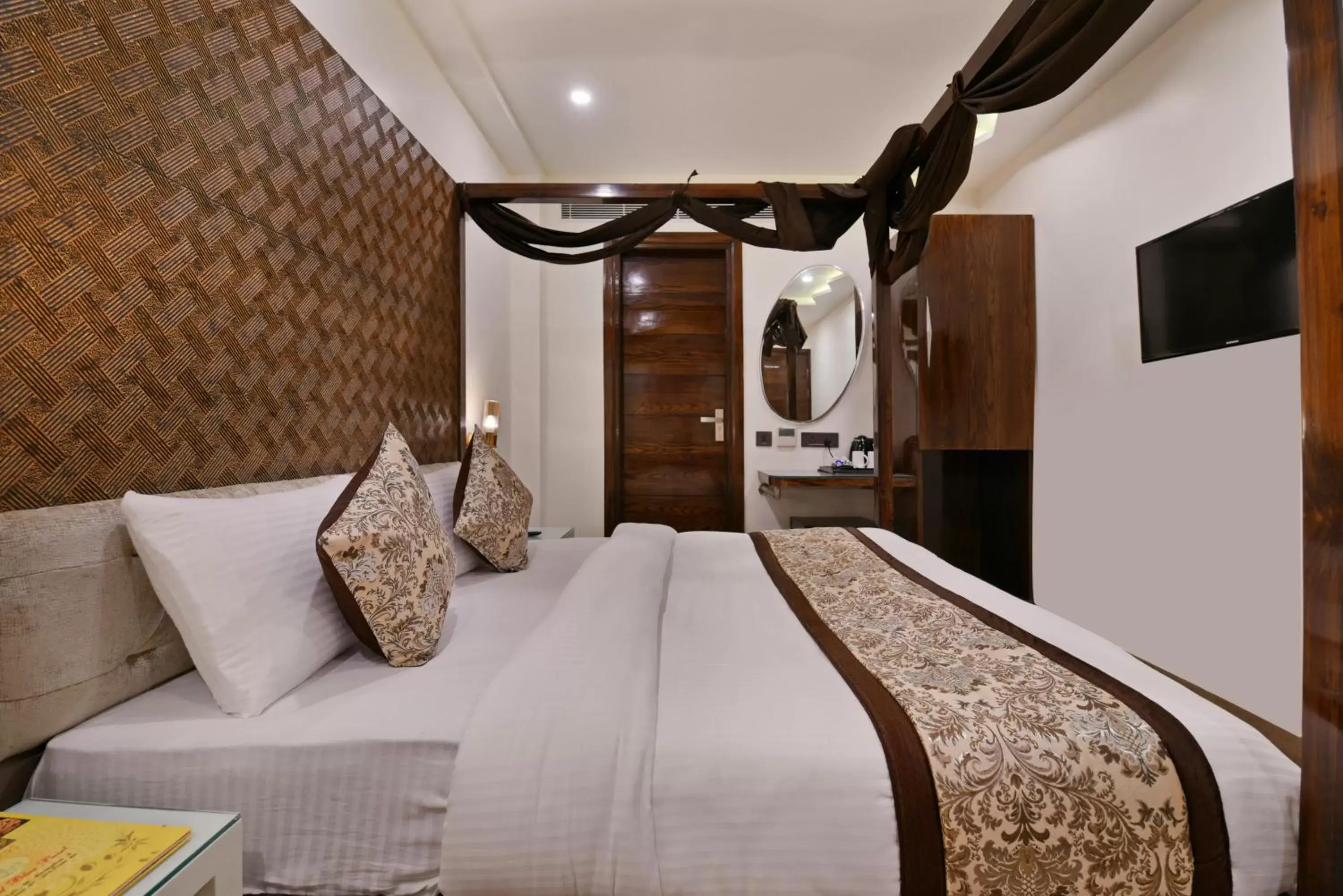 Photo of the whole room, Bed in Hotel Blue Pearl - Free Airport Pick up Photo of the whole room, Bed in Hotel Blue Pearl - Free Airport Pick up