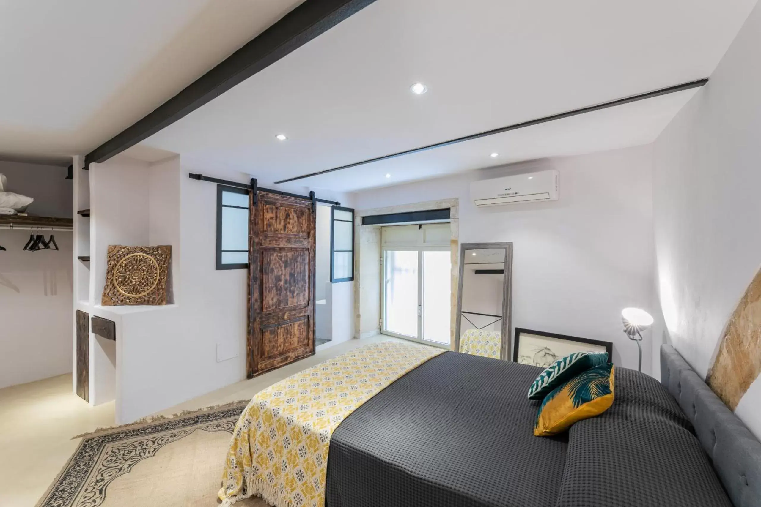 Bedroom, Bed in Casa Teia, Exclusive Loft in Ortigia