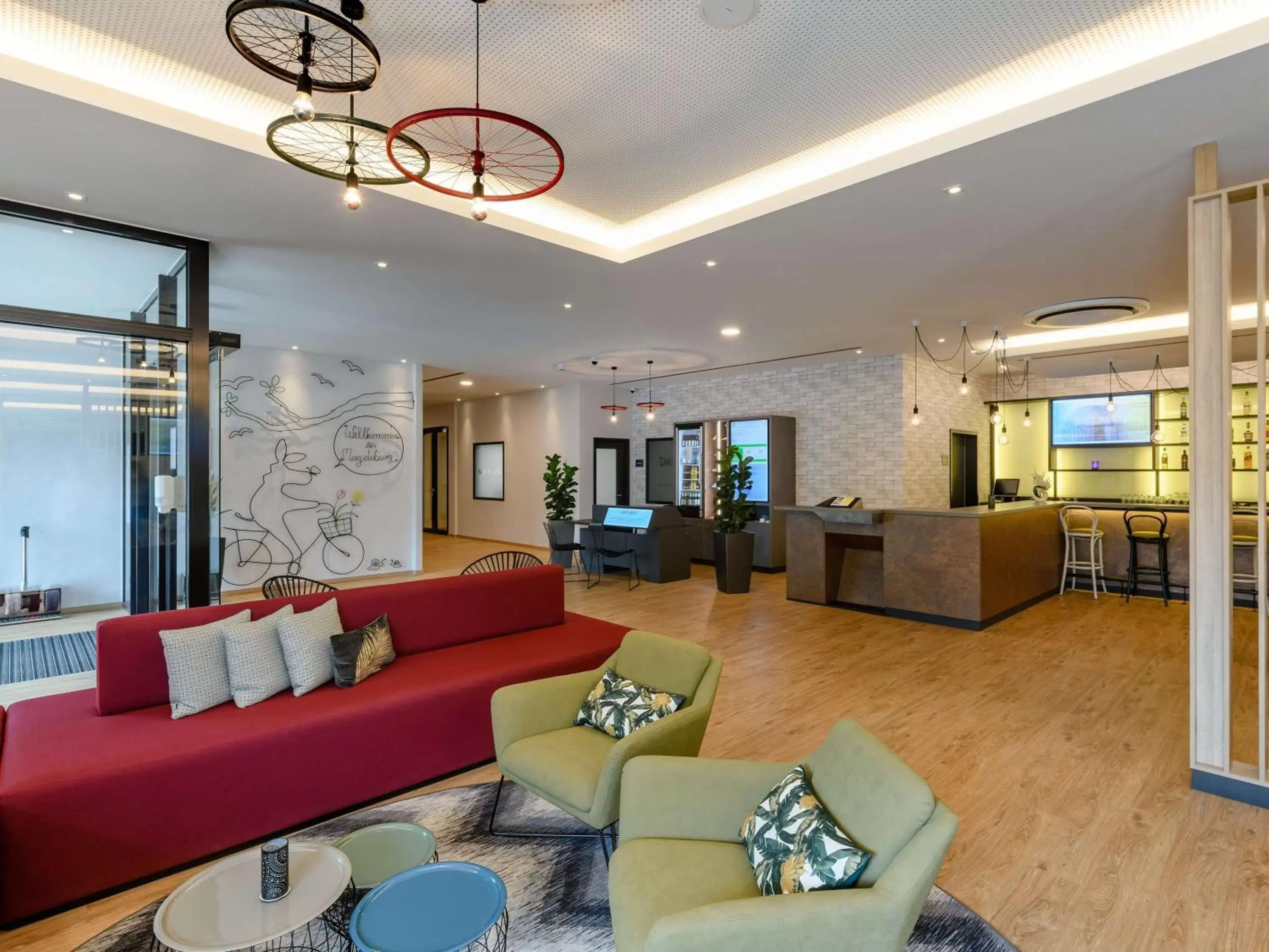 Property building, Lobby/Reception in ibis Styles Magdeburg