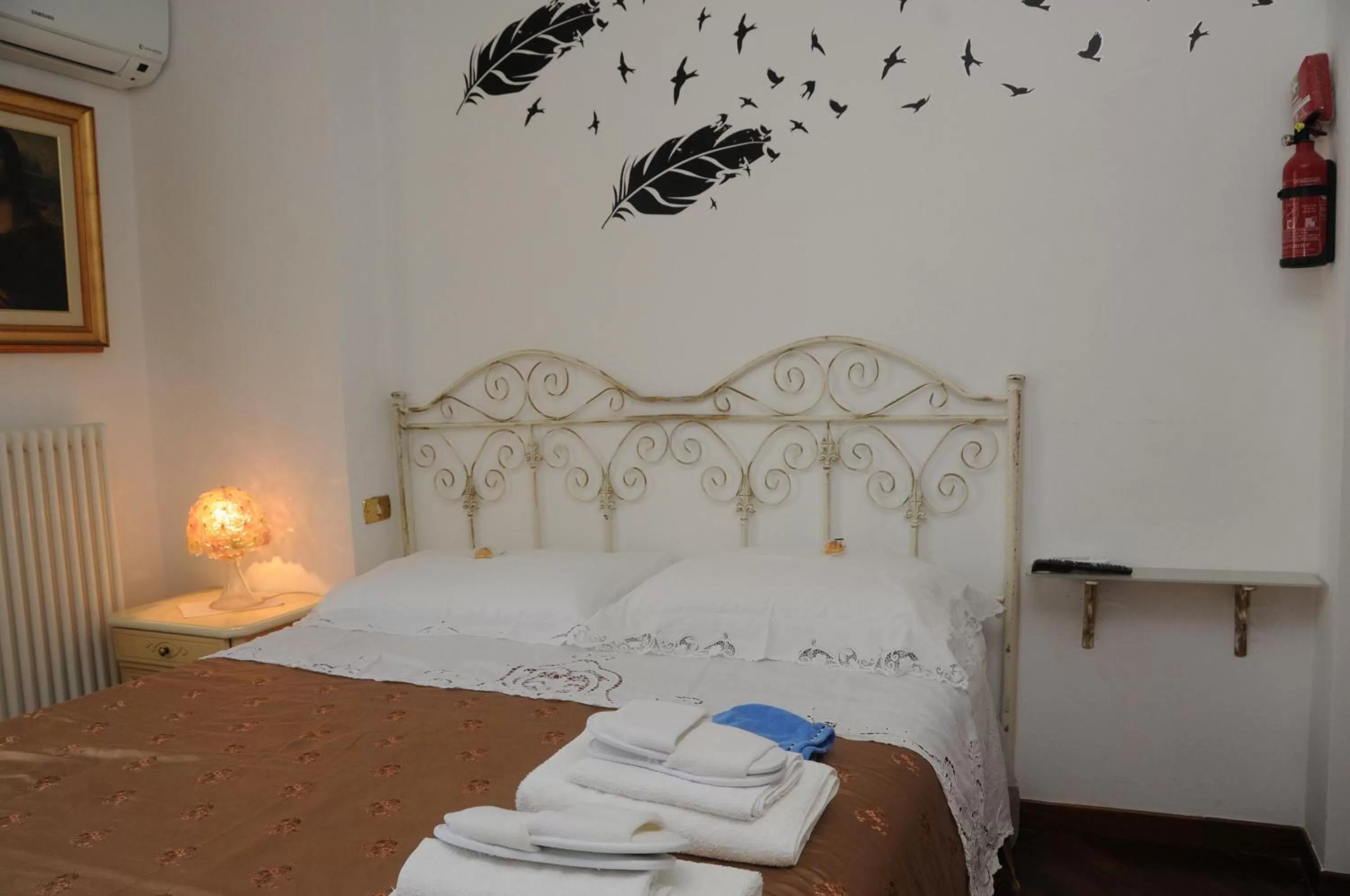 Bedroom, Bed in La casa di Luna