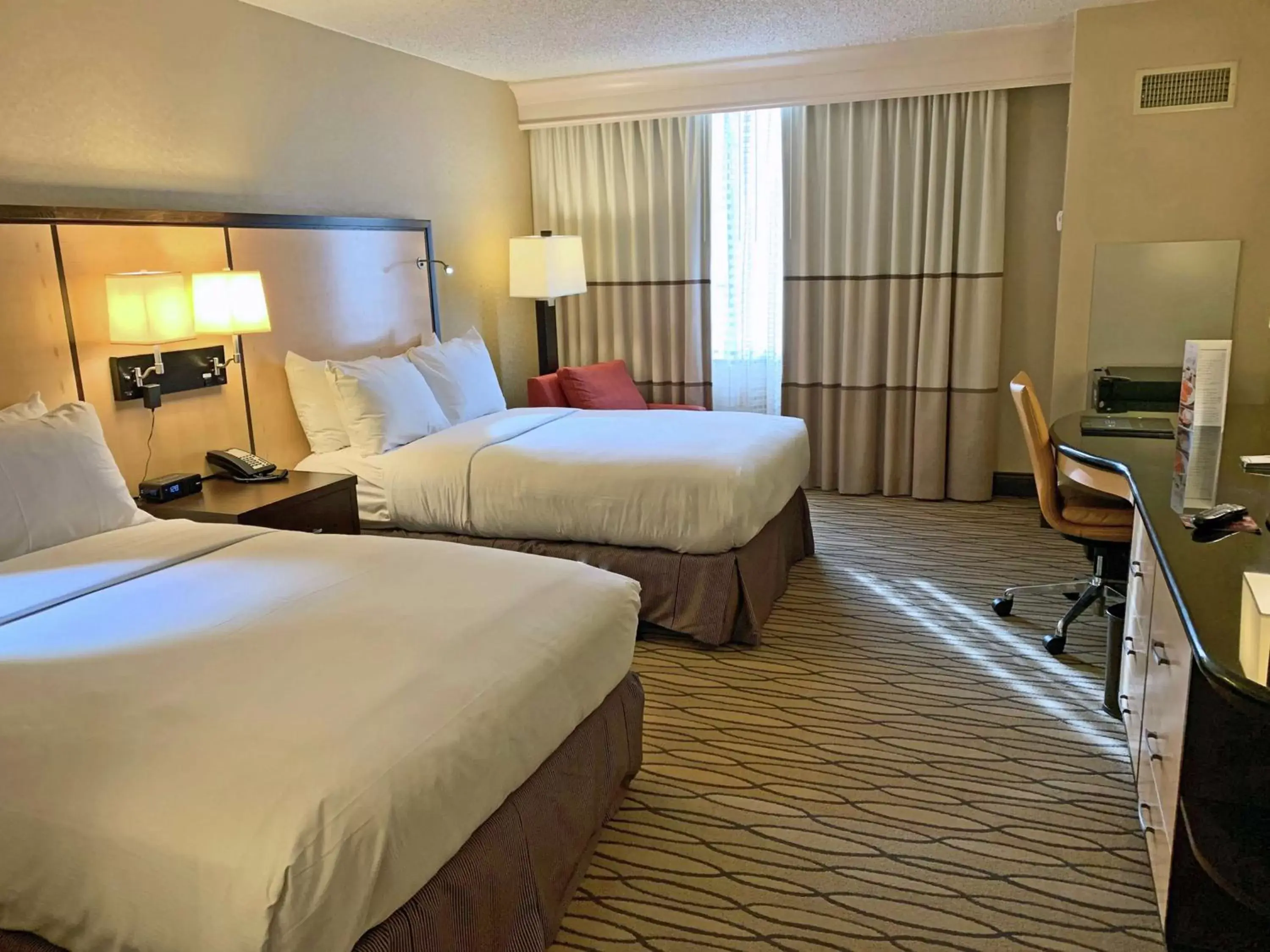 Bedroom, Bed in Hilton Woodcliff Lake