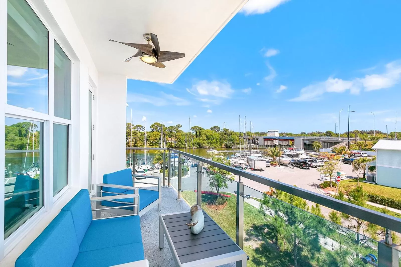 Cape Crossing Resort & Marina