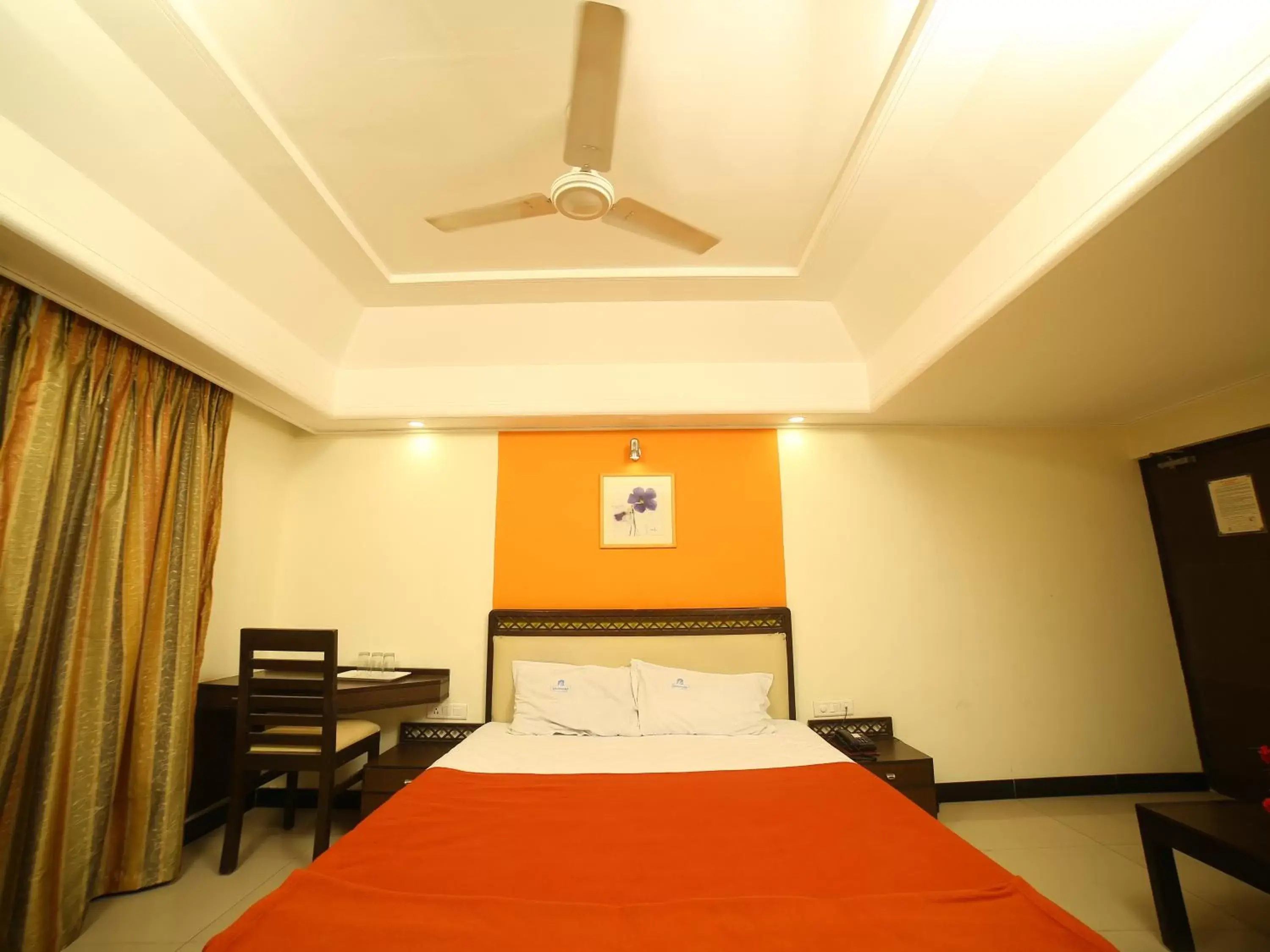 Superior Double Room in Hotel Rajavihar Superior Double Room in Hotel Rajavihar