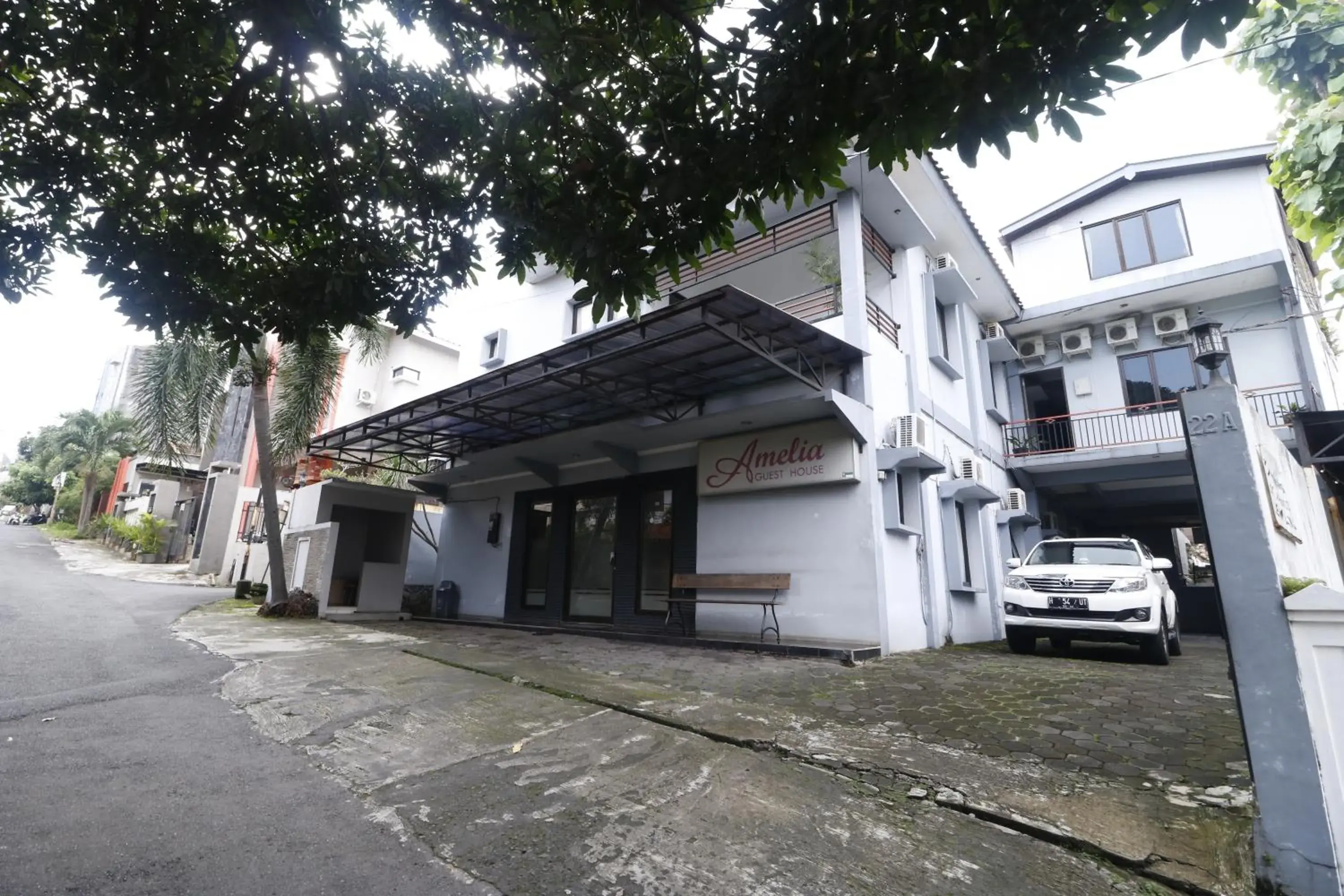 Property Building in RedDoorz Plus near Undip Tembalang