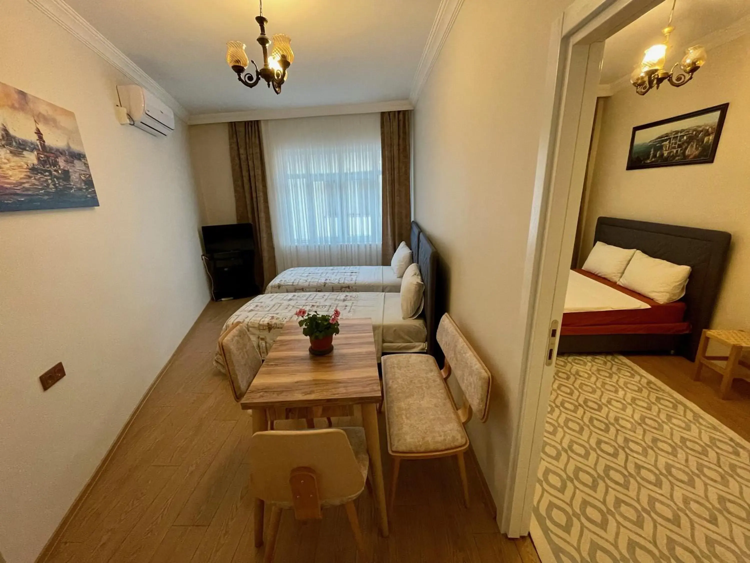 TV and multimedia, Dining Area in Oldtown Sultanahmet Suites