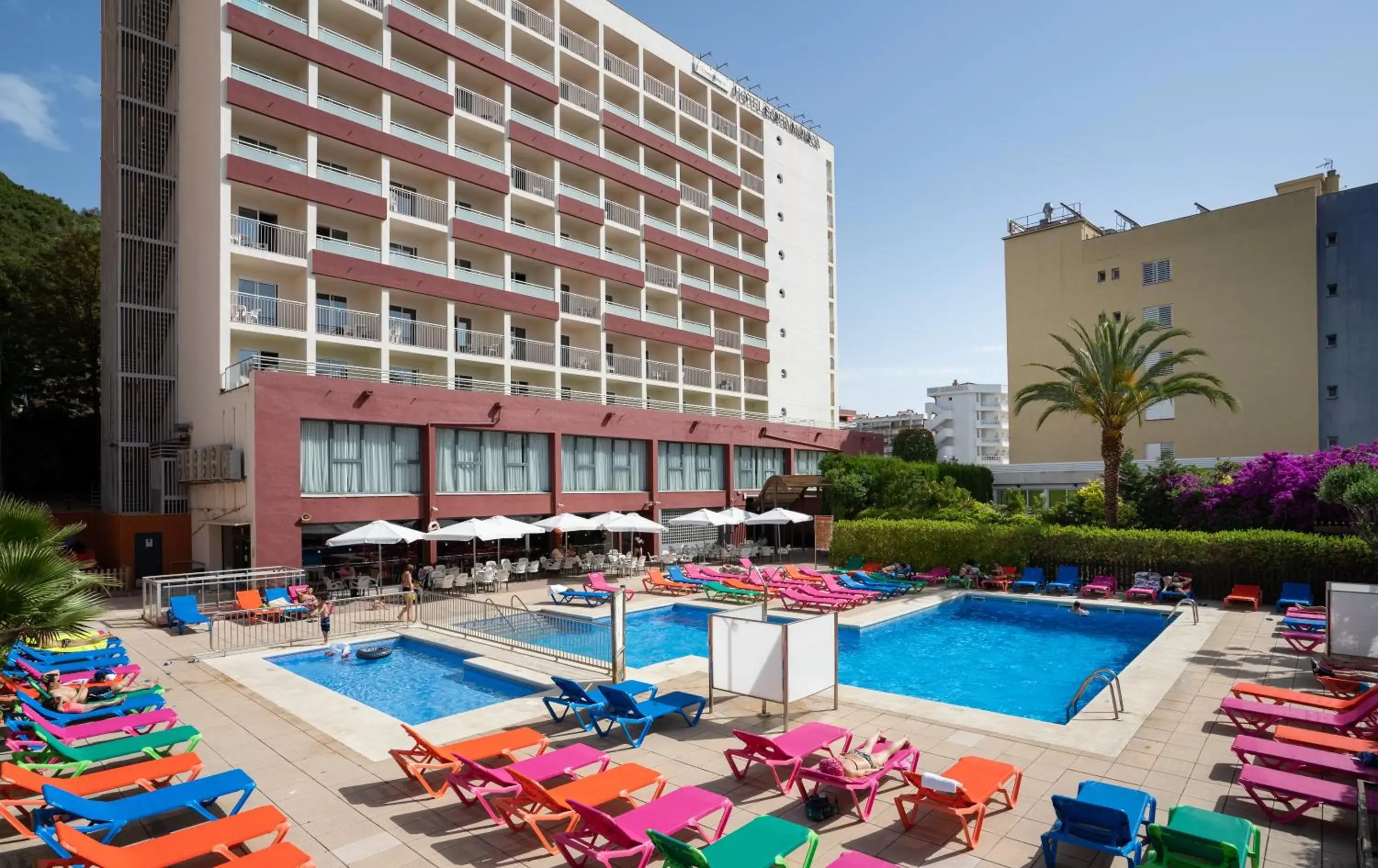 Property building, Swimming Pool in Medplaya Hotel Santa Monica
