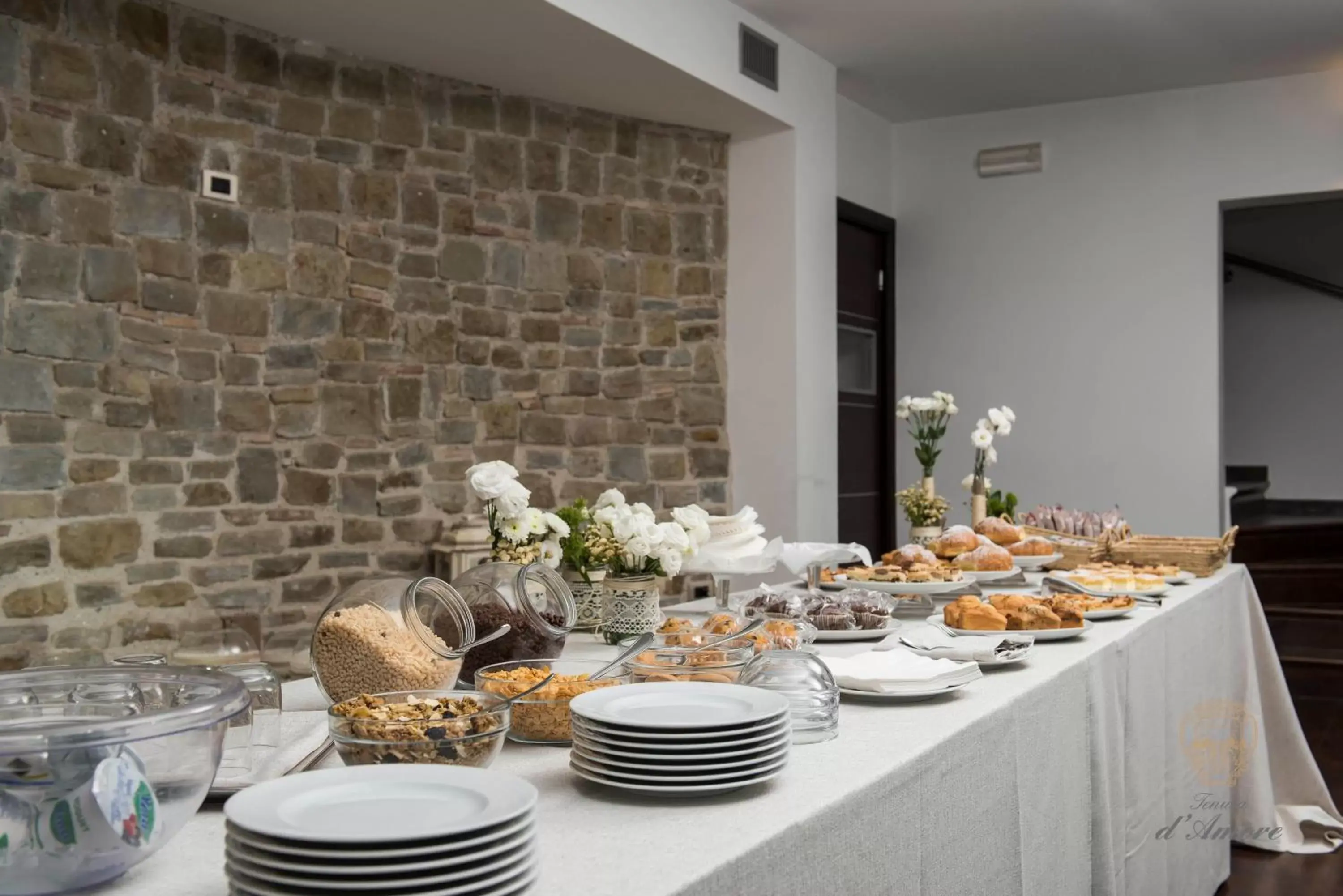 Buffet breakfast in Tenuta D'Amore