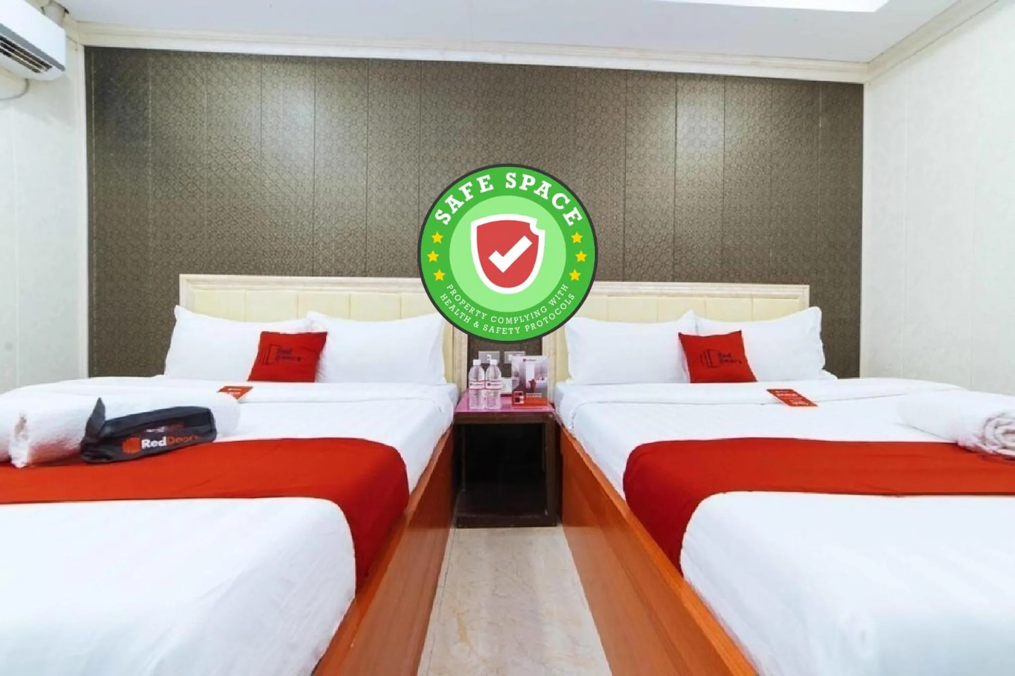 RedDoorz Plus at Winter Benitez