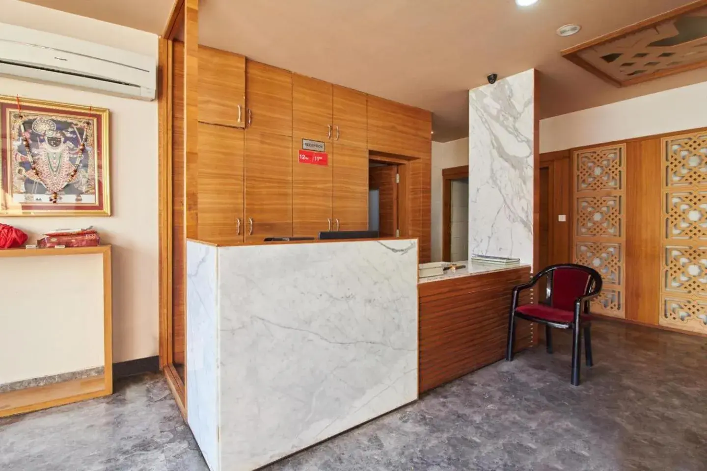 Lobby or reception in Hotel Shalimar Palace Lobby or reception in Hotel Shalimar Palace