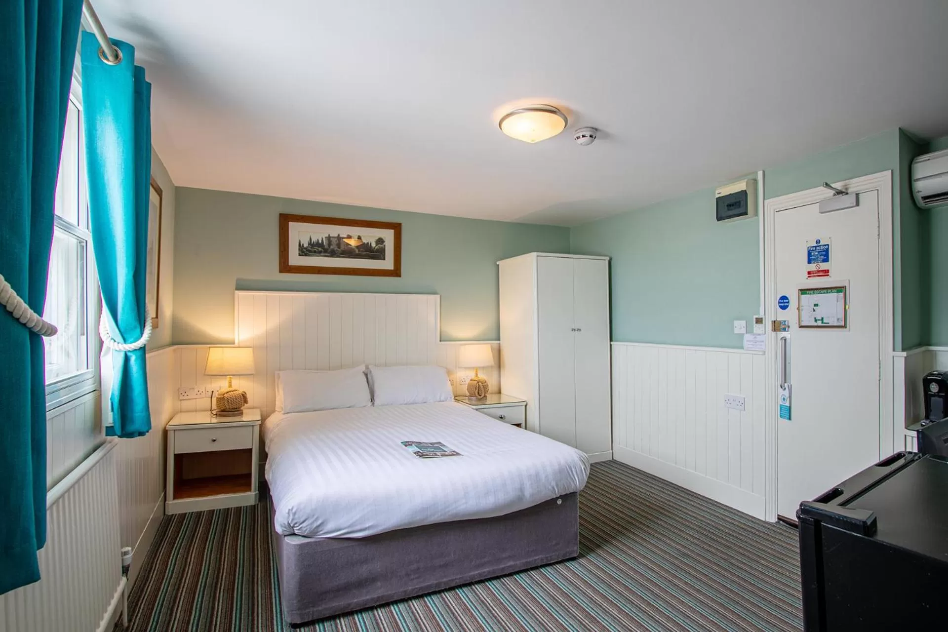 Bedroom, Bed in The Clarendon Hotel