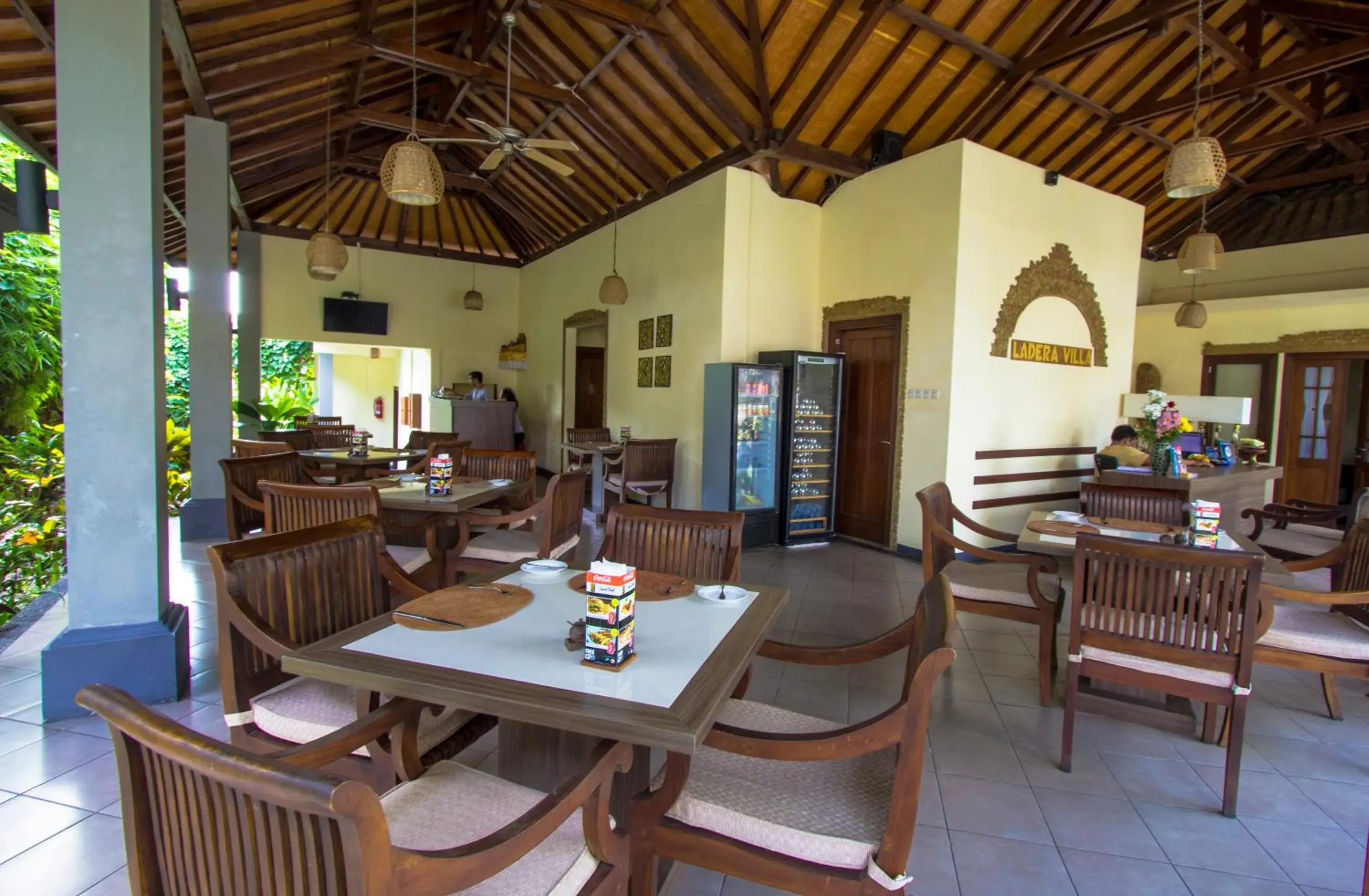 Restaurant/Places to Eat in Ladera Villa Ubud