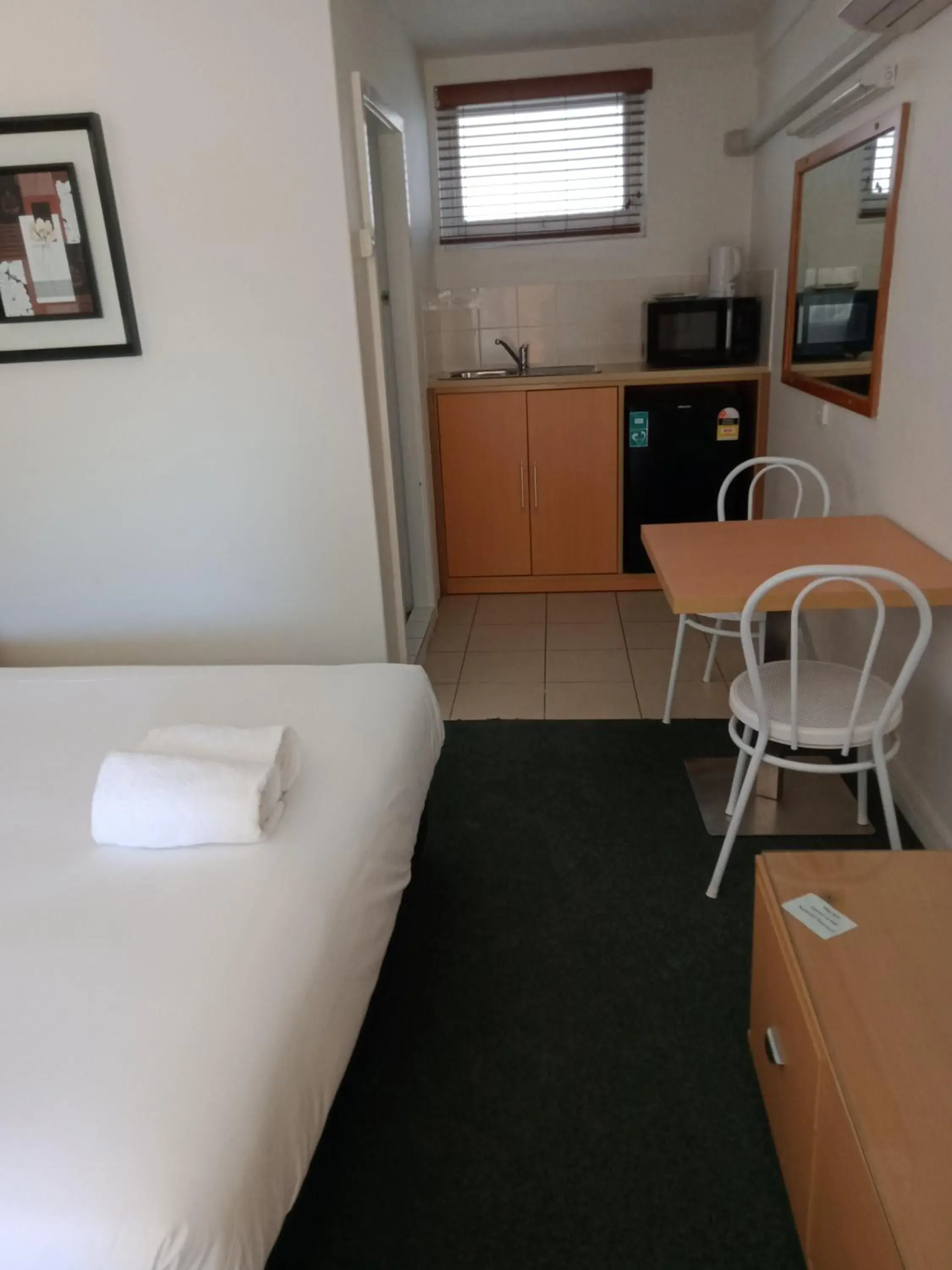 Dining area in Annerley Motor Inn