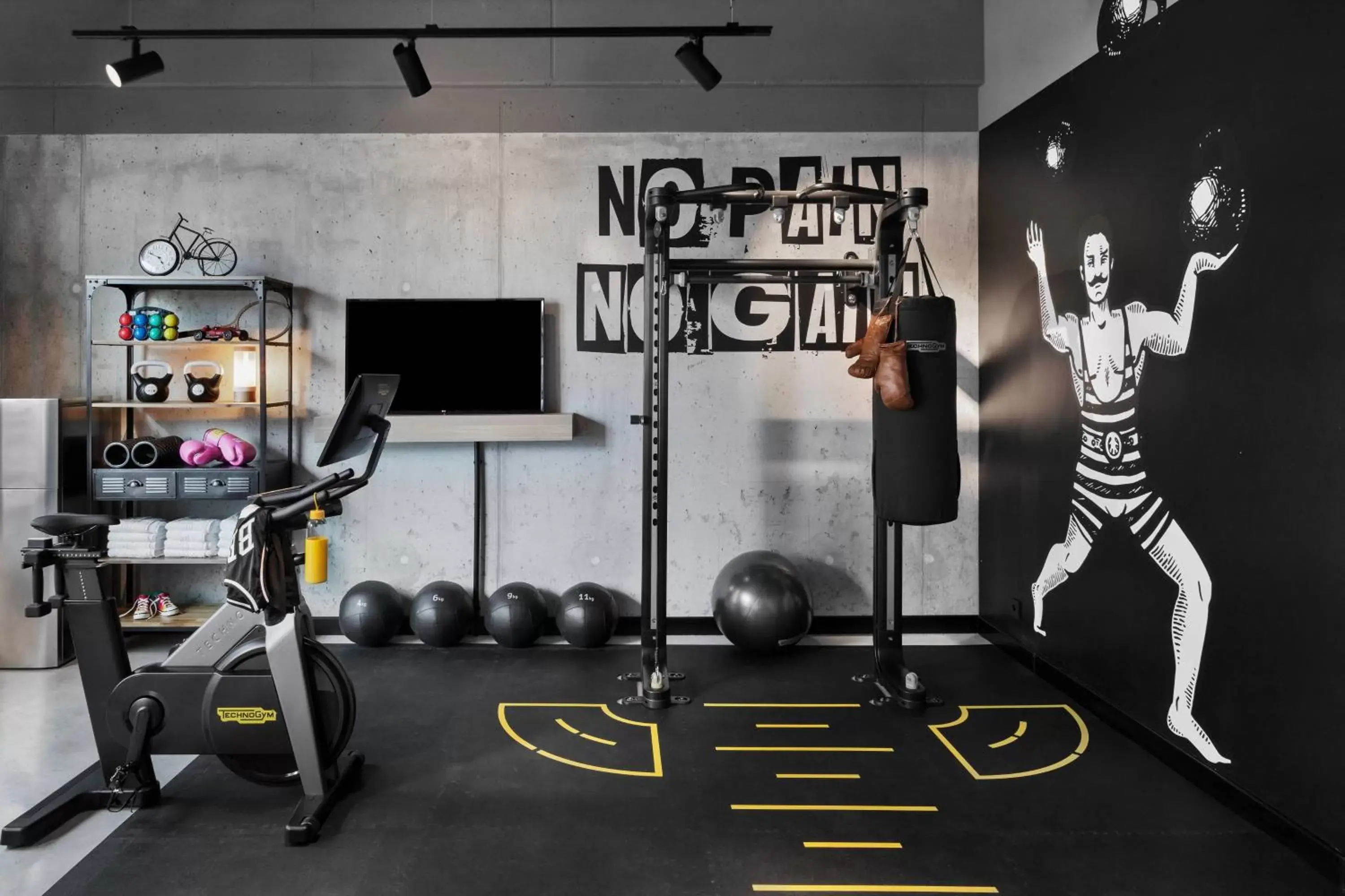 Fitness centre/facilities, Fitness Center/Facilities in Moxy Bremen